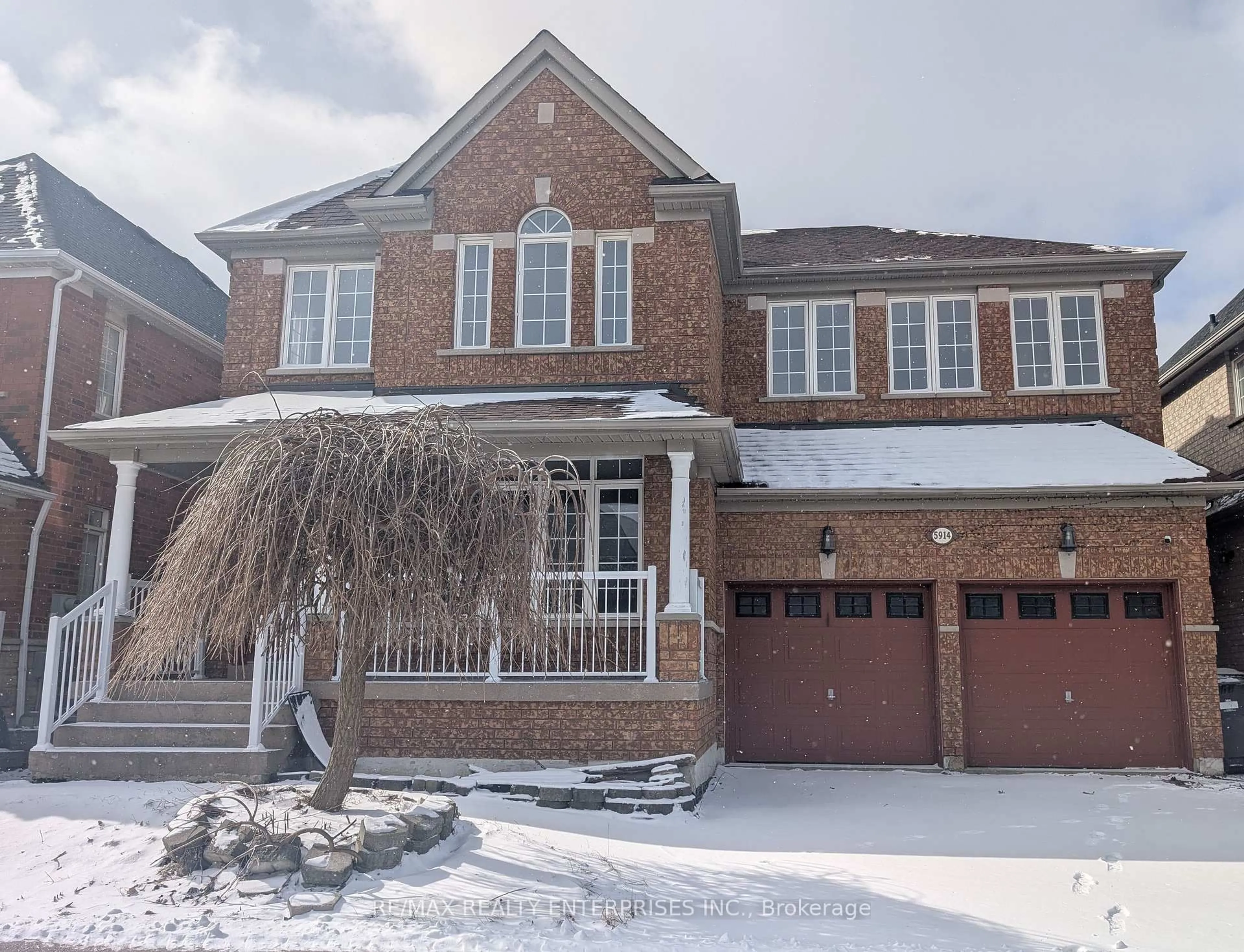Home with brick exterior material, street for 5914 Long Valley Rd, Mississauga Ontario L5M 6J6