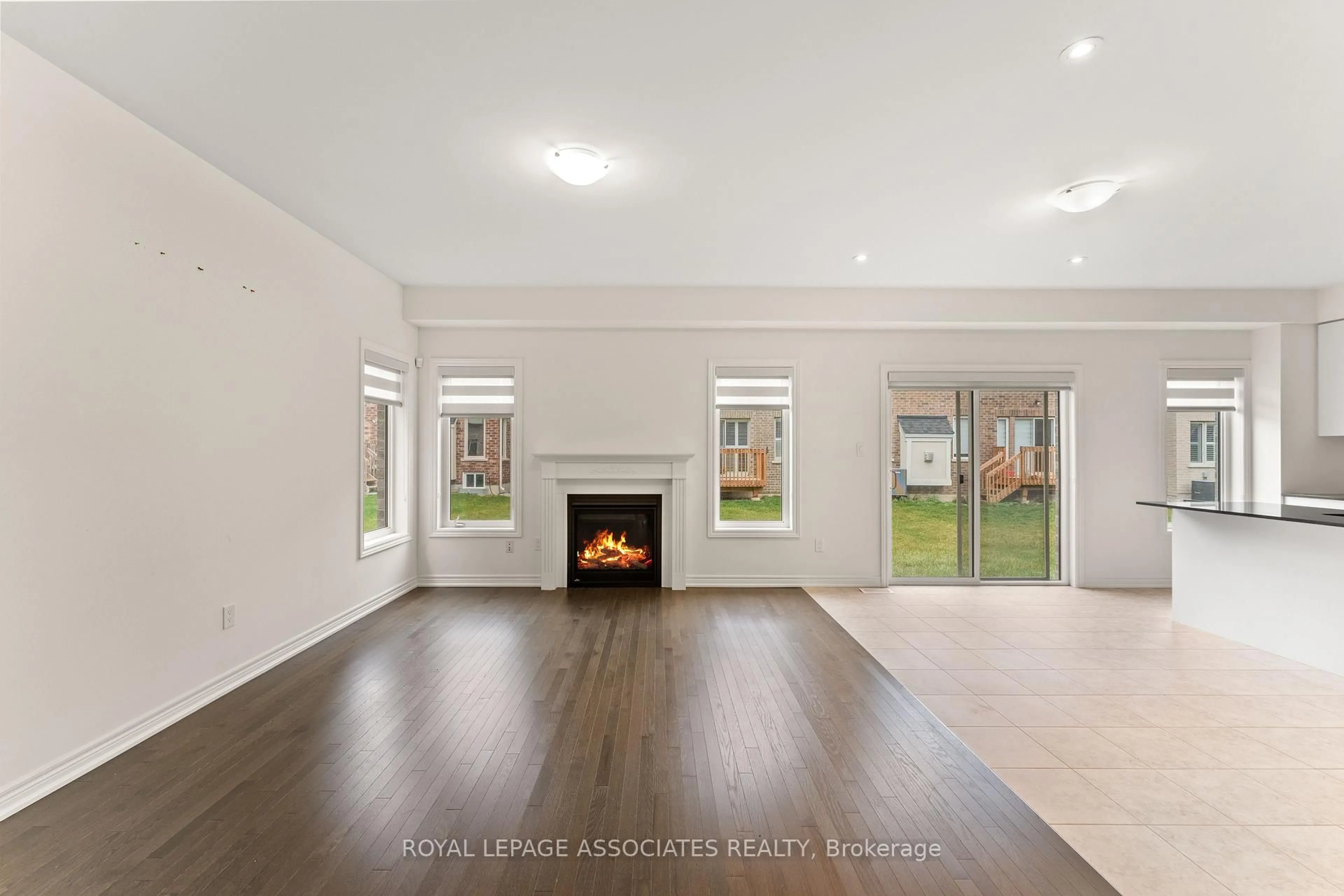 Unknown for 3909 Koenig Rd, Burlington Ontario L7M 0Z9