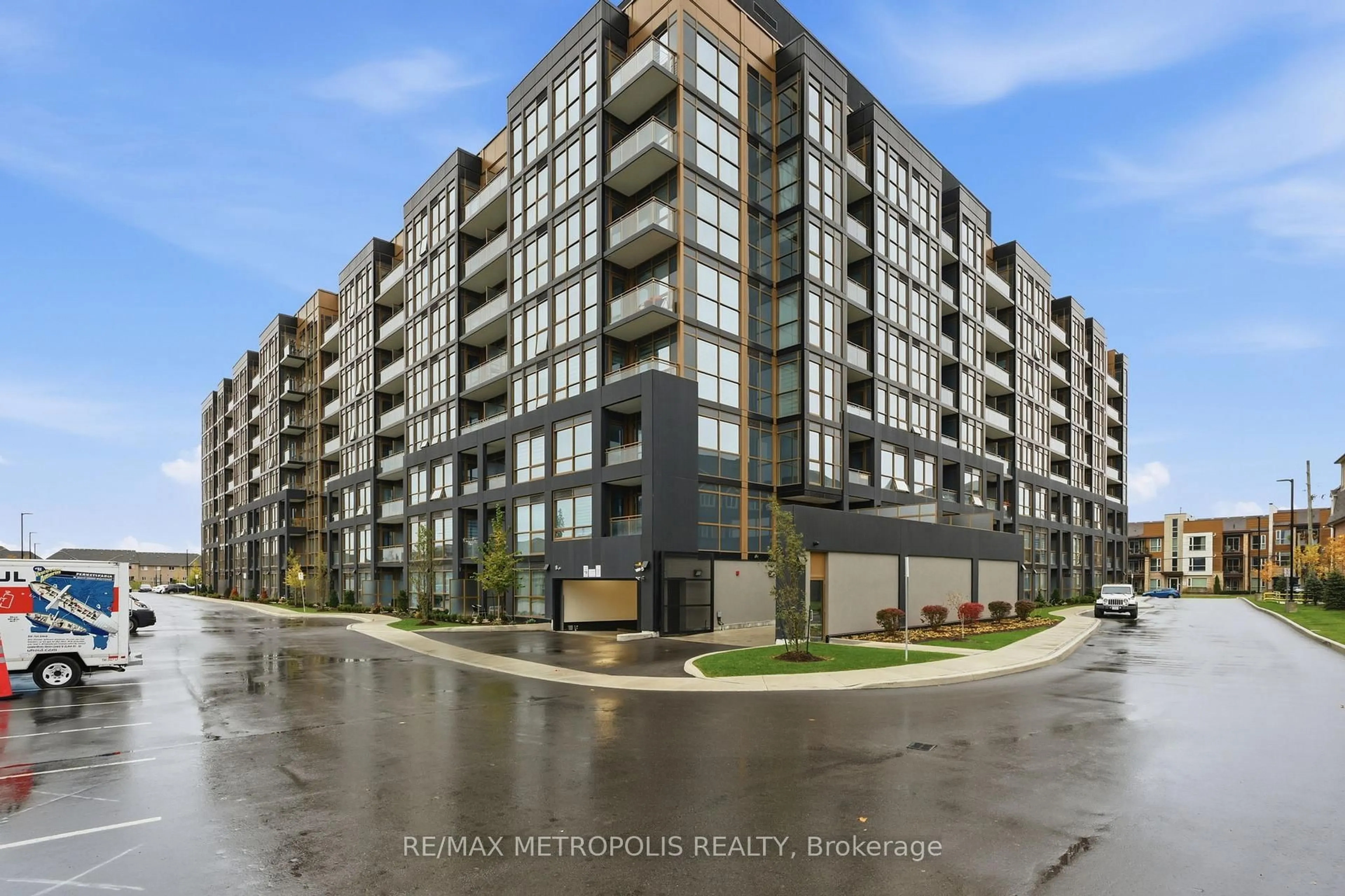 Unknown for 2343 Khalsa Gate #840, Oakville Ontario L6M 5R6