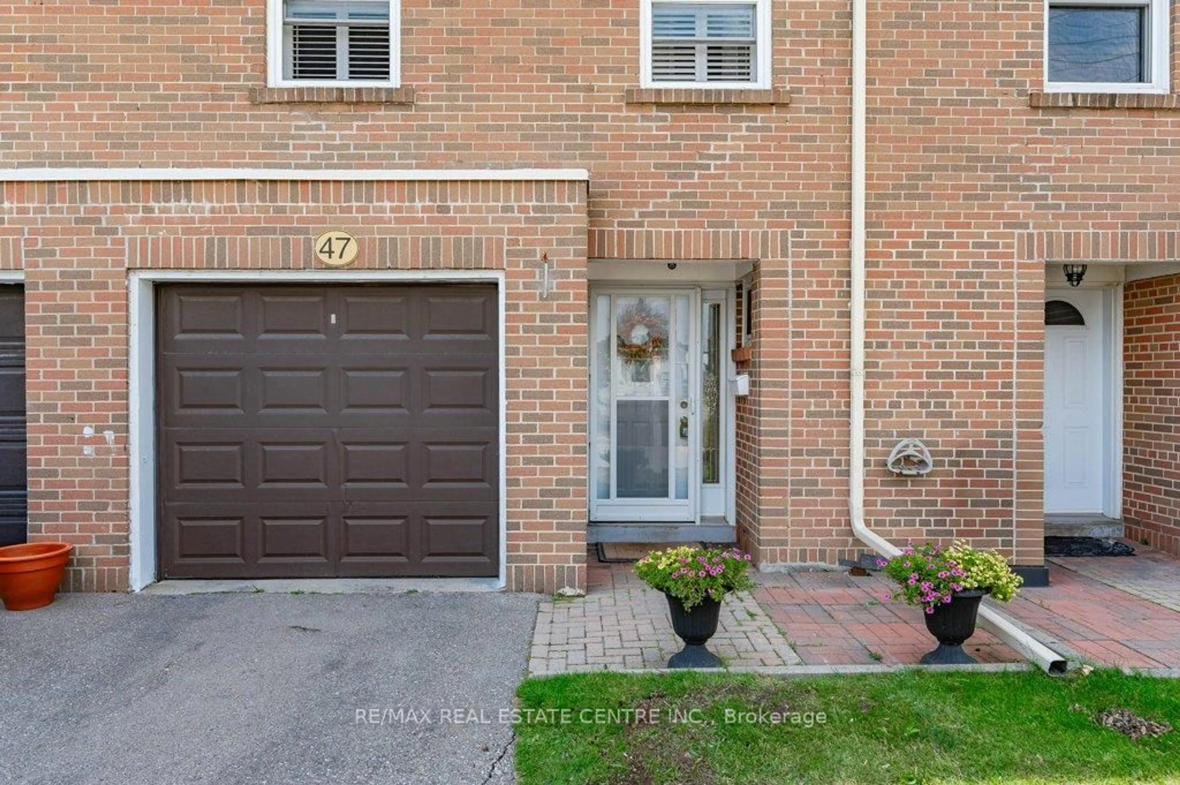 Unknown for 7255 Dooley Dr #47, Mississauga Ontario L4T 2S7