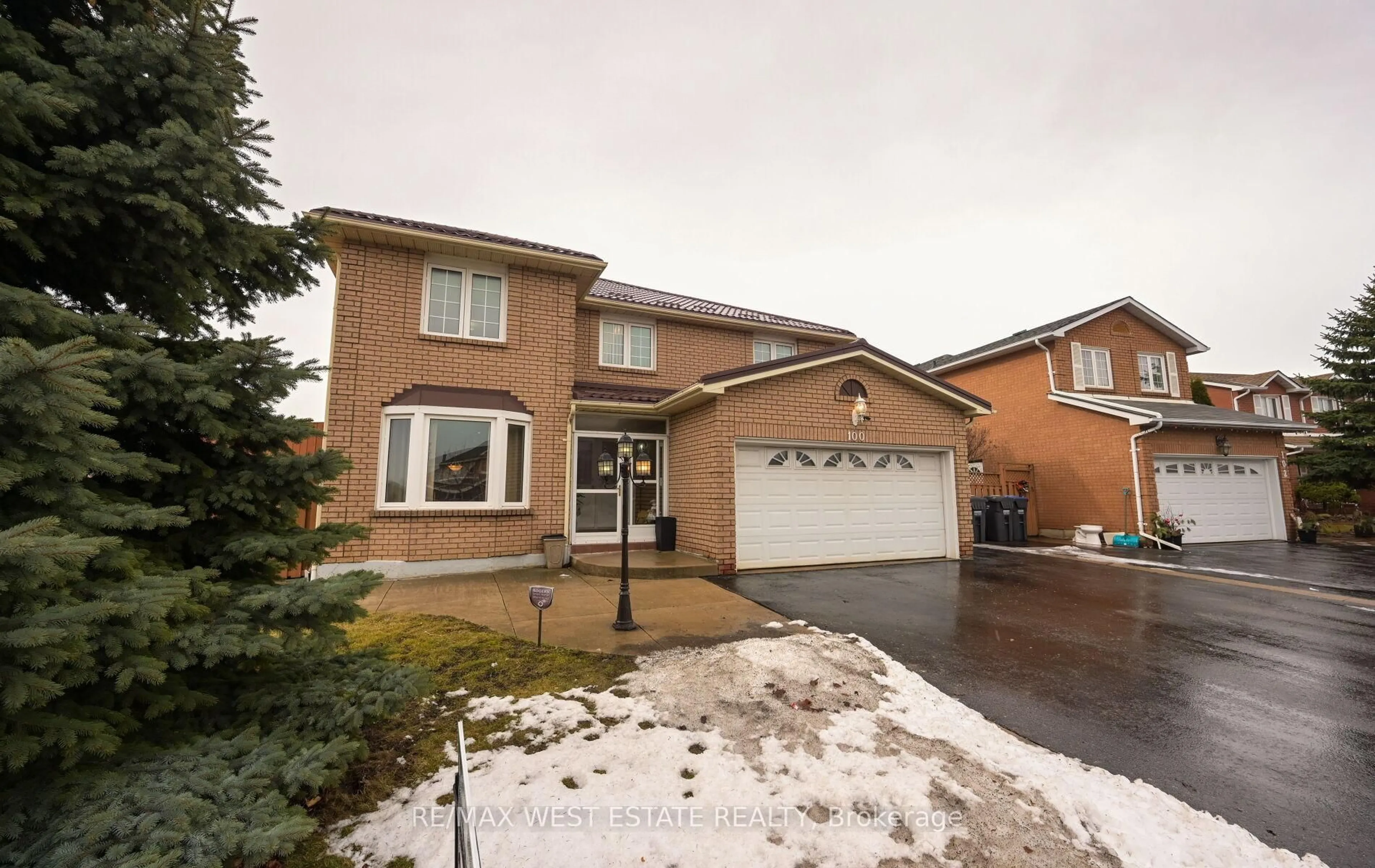 Unknown for 100 Hinchley Wood Grve, Brampton Ontario L6V 4J1