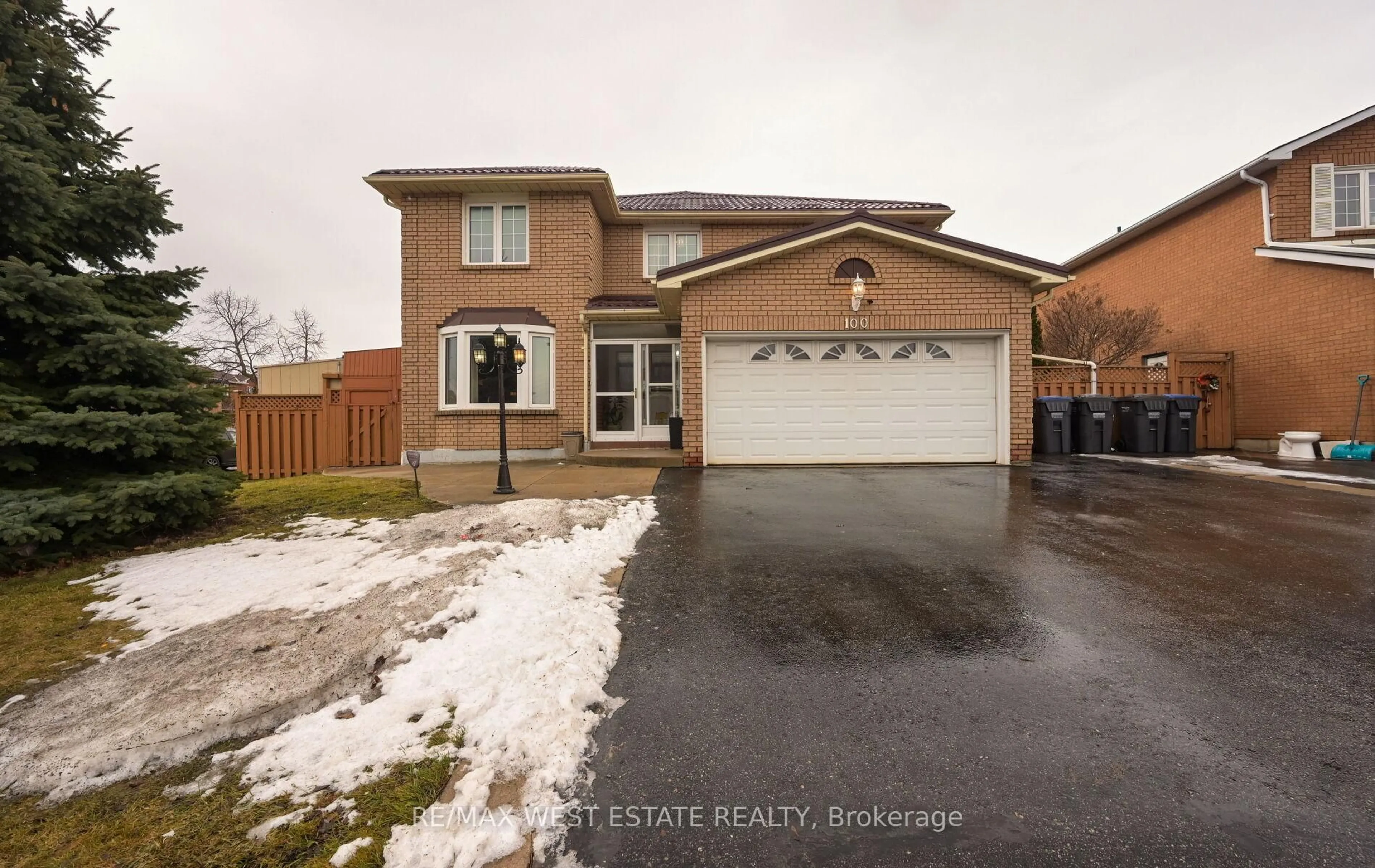 Unknown for 100 Hinchley Wood Grve, Brampton Ontario L6V 4J1