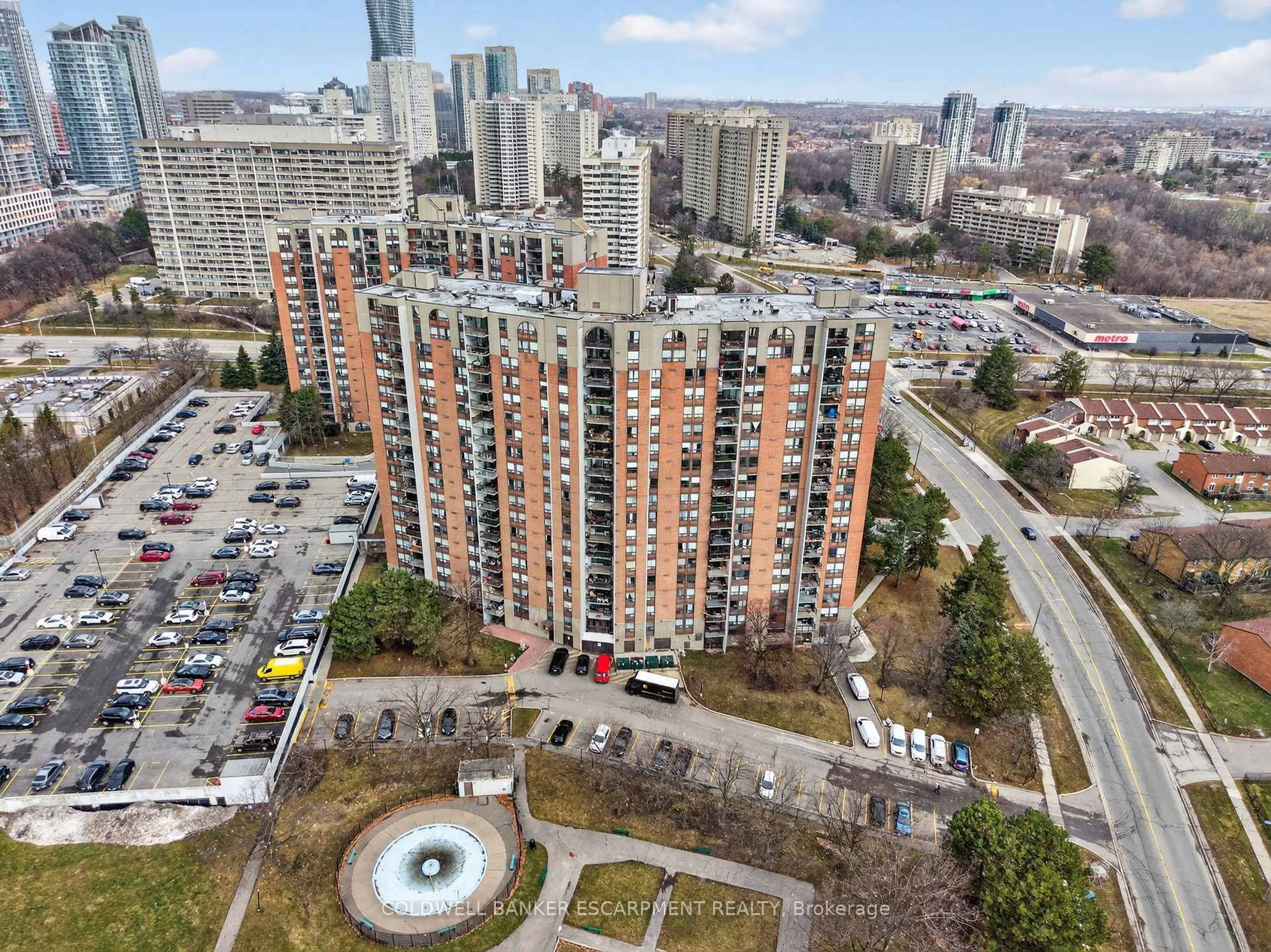 A pic from outside/outdoor area/front of a property/back of a property/a pic from drone, city buildings view from balcony for 50 Mississauga Valley Blvd #1314, Mississauga Ontario L5A 3S2