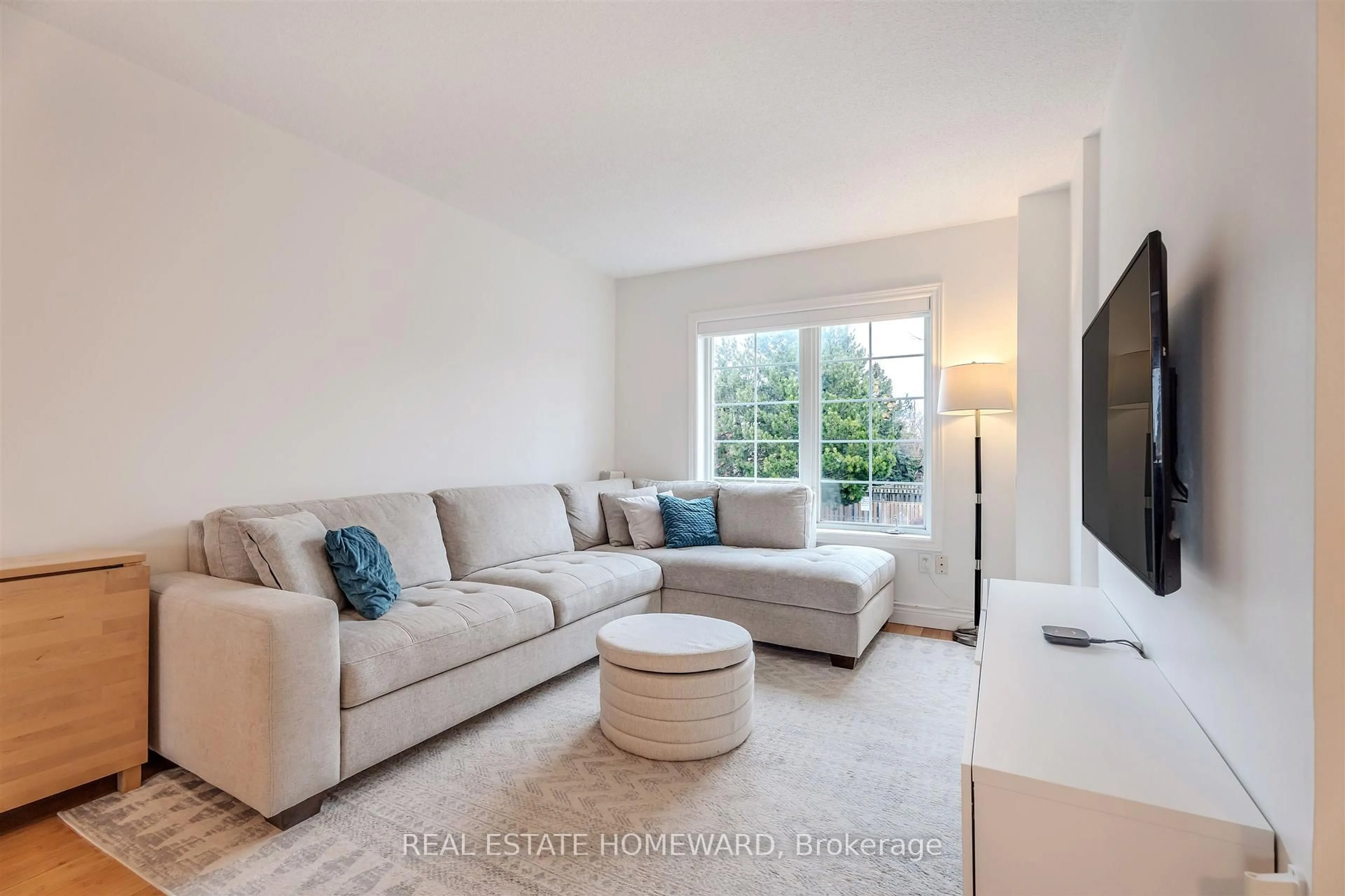 Living room with furniture, unknown for 170 Havelock Dr #55, Brampton Ontario L6W 4T3