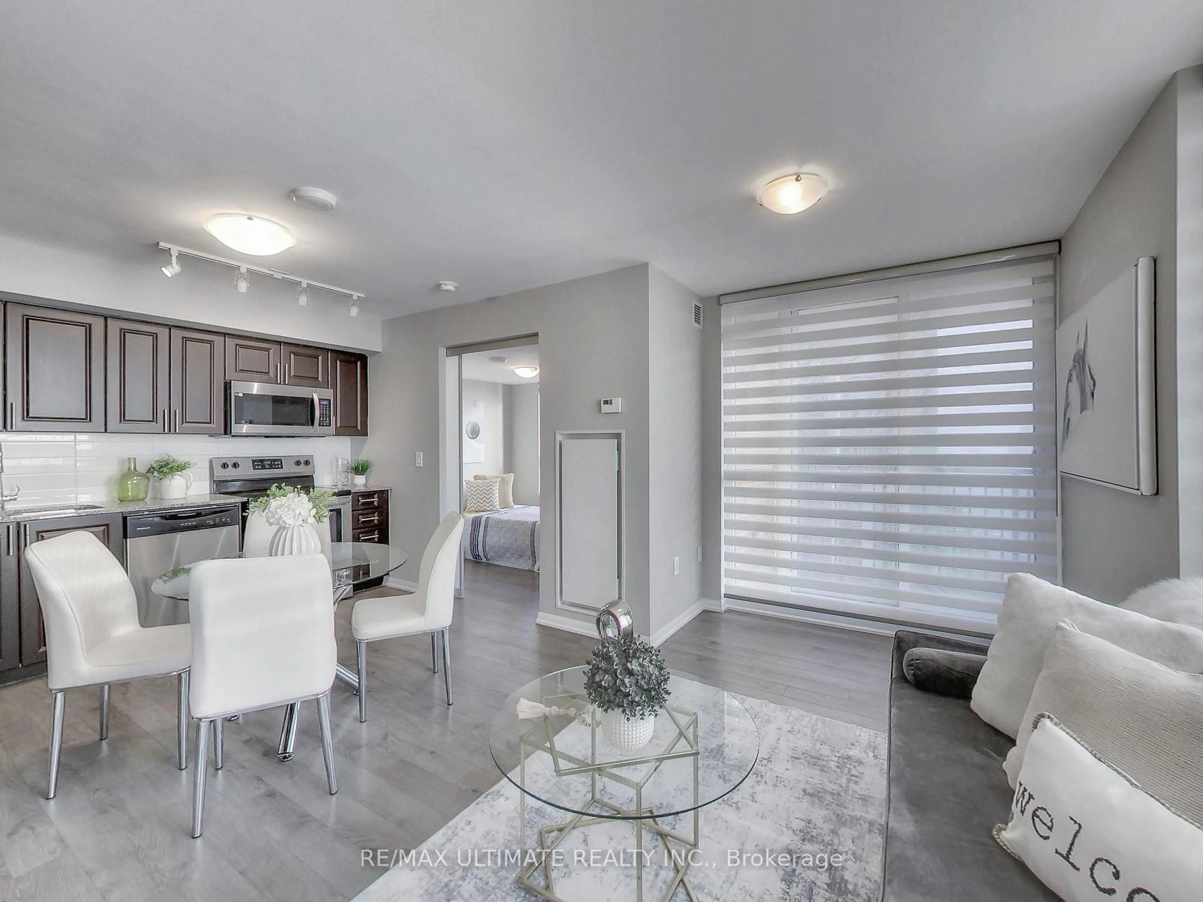 Unknown for 3091 Dufferin St #1012, Toronto Ontario M6A 0C4