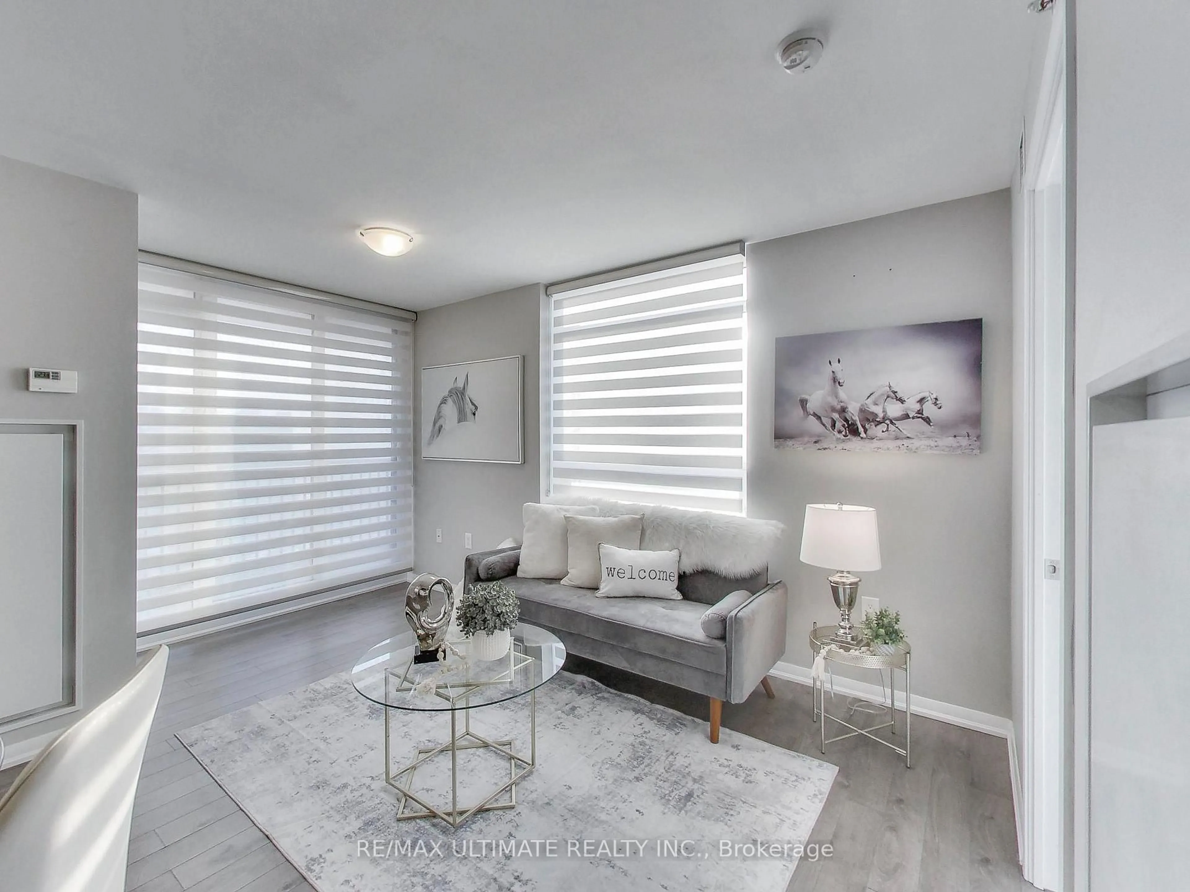 Living room with furniture, unknown for 3091 Dufferin St #1012, Toronto Ontario M6A 0C4