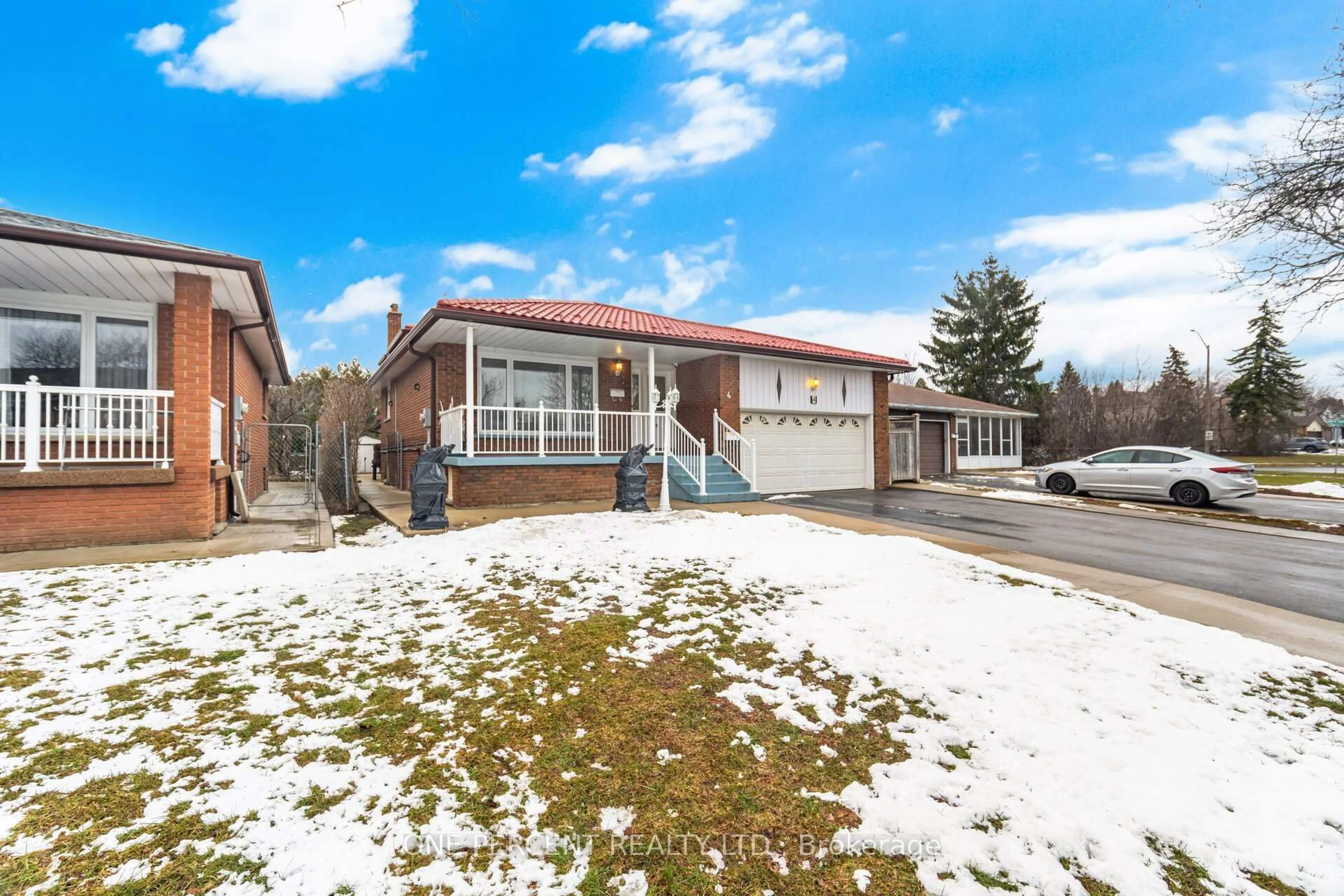 Unknown for 4 Manorcrest St, Brampton Ontario L6S 2W9