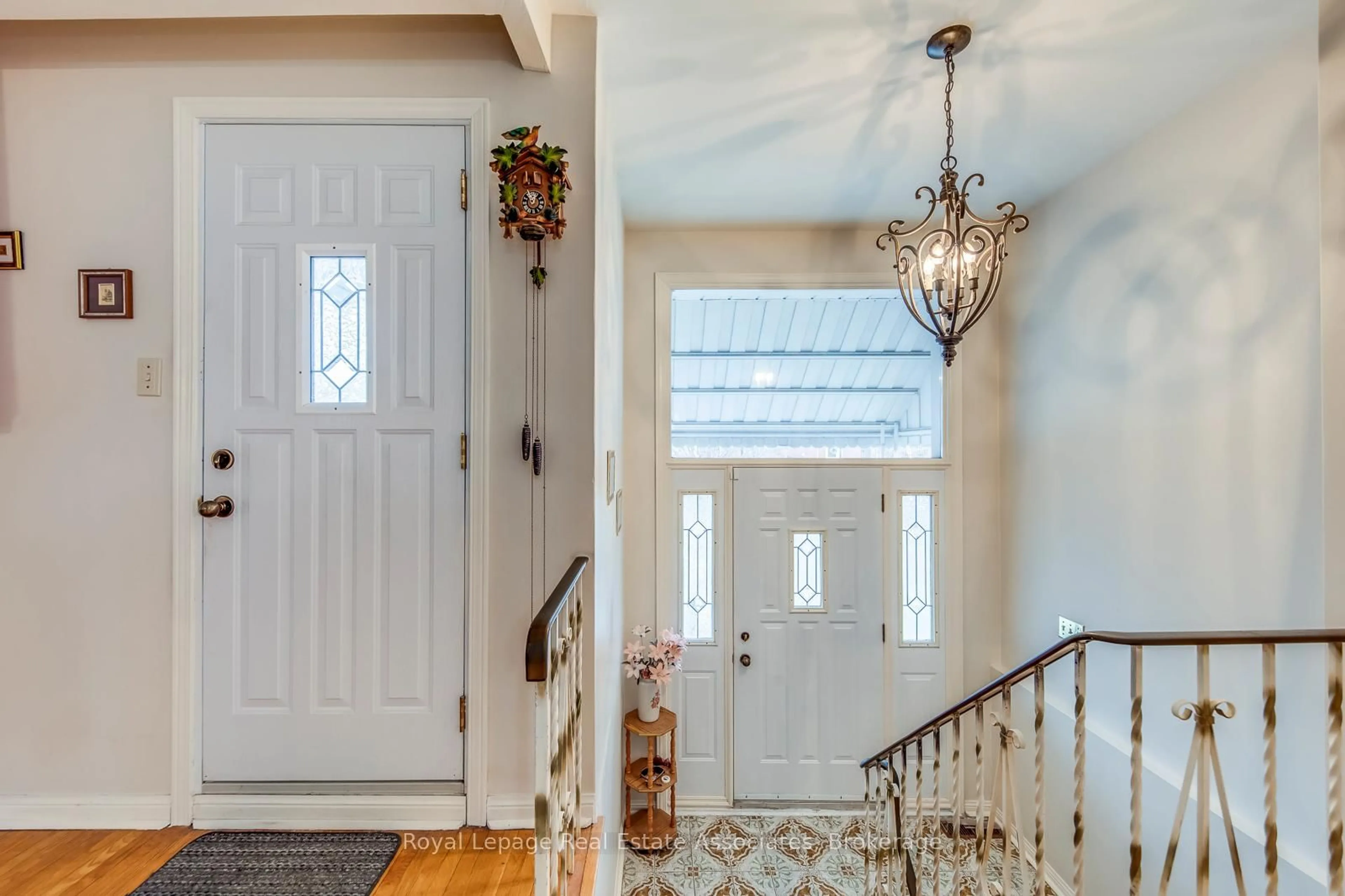 Indoor entryway for 37 Prouse Dr, Brampton Ontario L6V 3A3