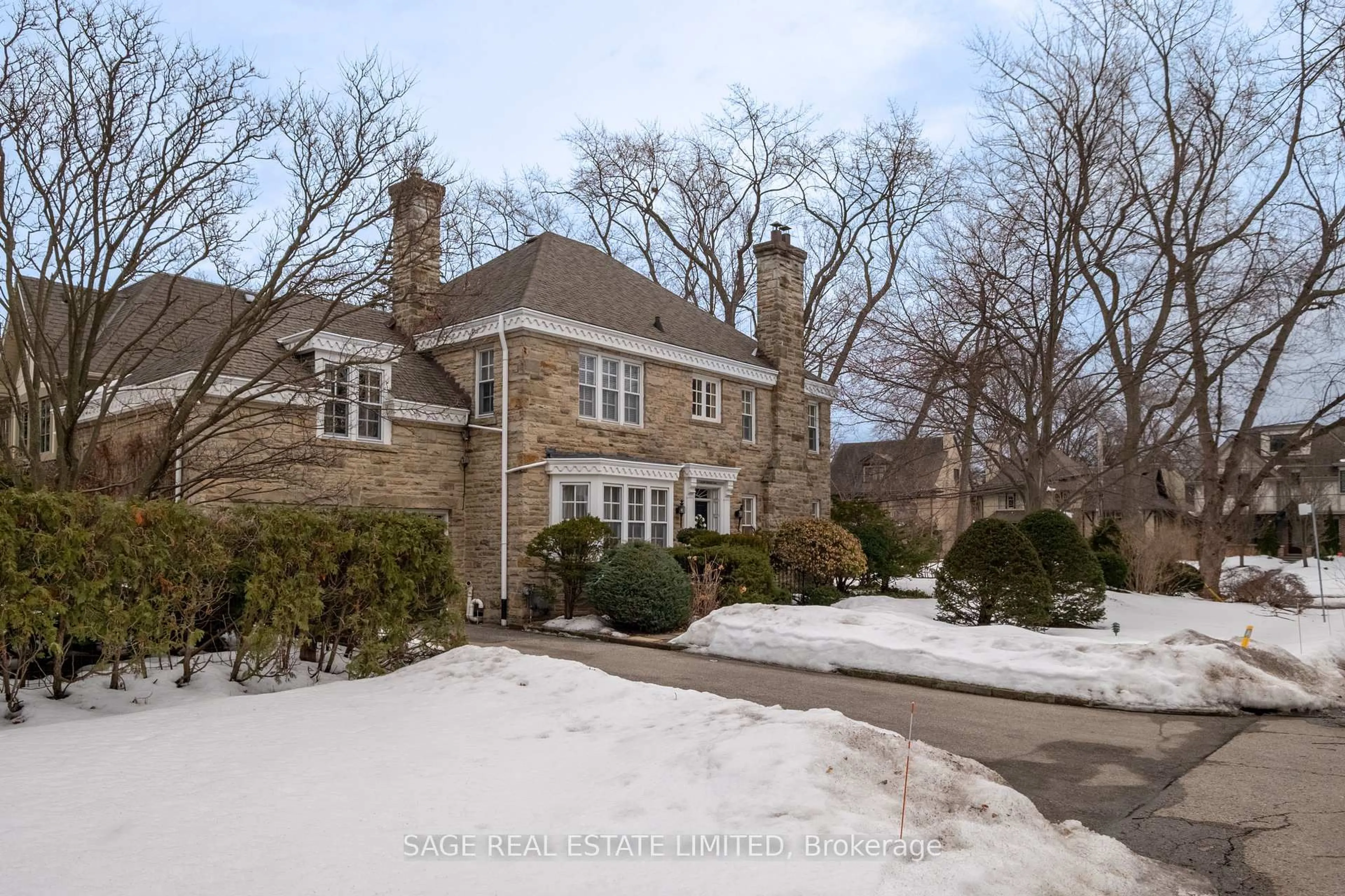 Home with brick exterior material, street for 18 King Georges Rd, Toronto Ontario M8X 1K7