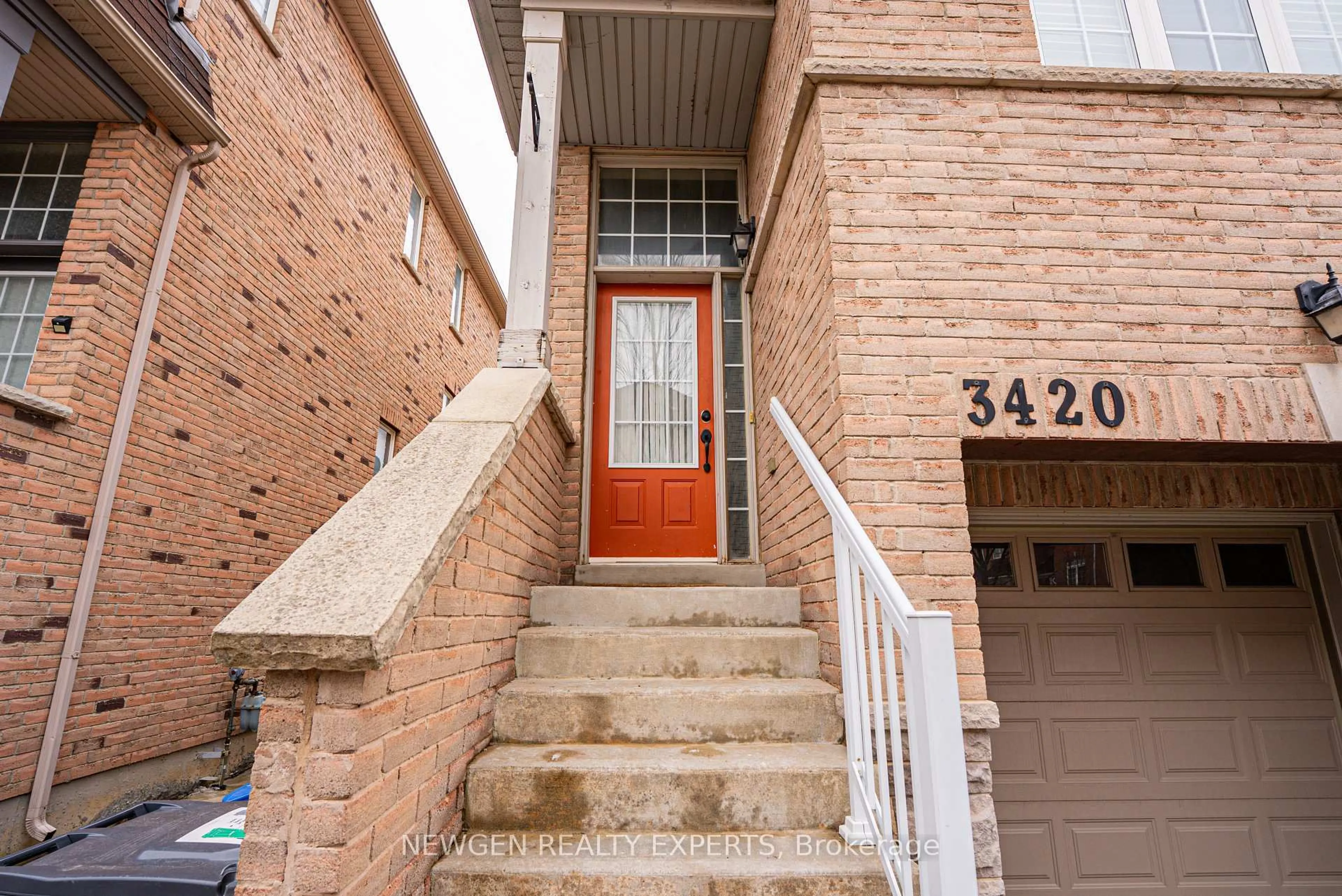 Home with brick exterior material, street for 3420 Redpath Circ, Mississauga Ontario L5N 8R7