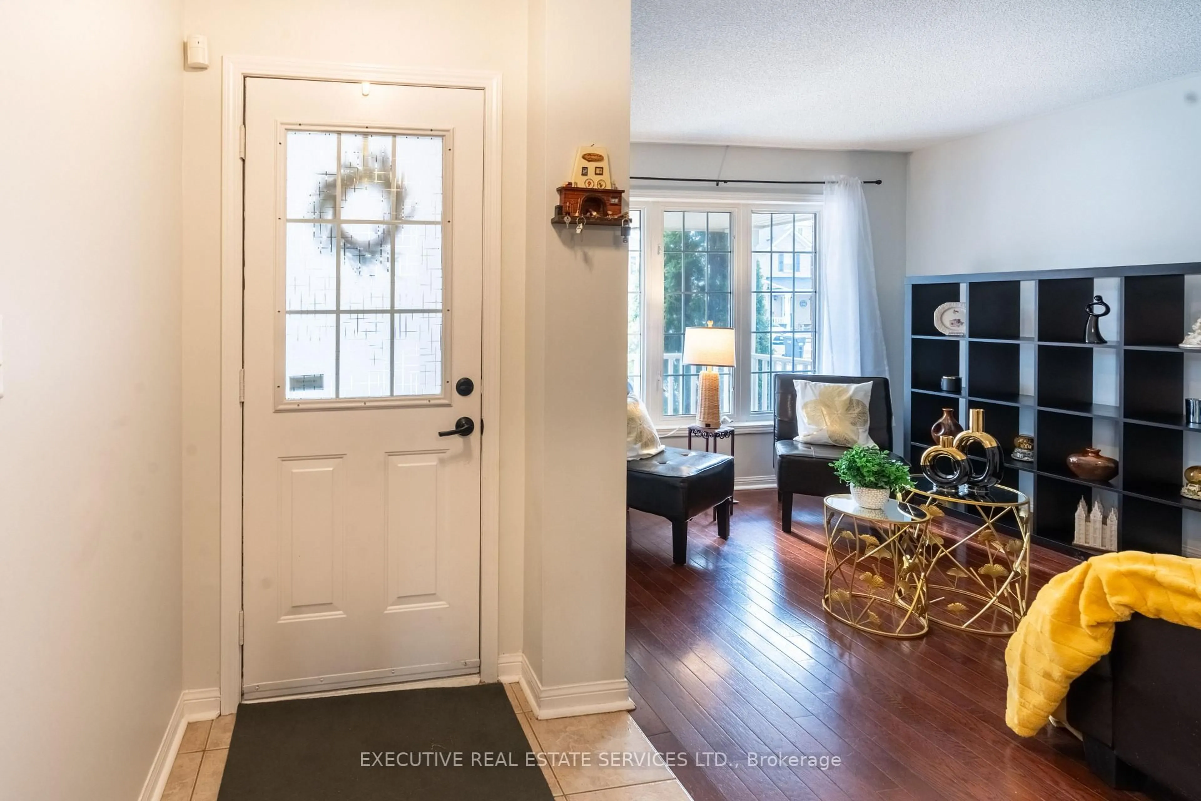 Indoor entryway for 20 Wetmeadow Dr, Brampton Ontario L7A 2T6