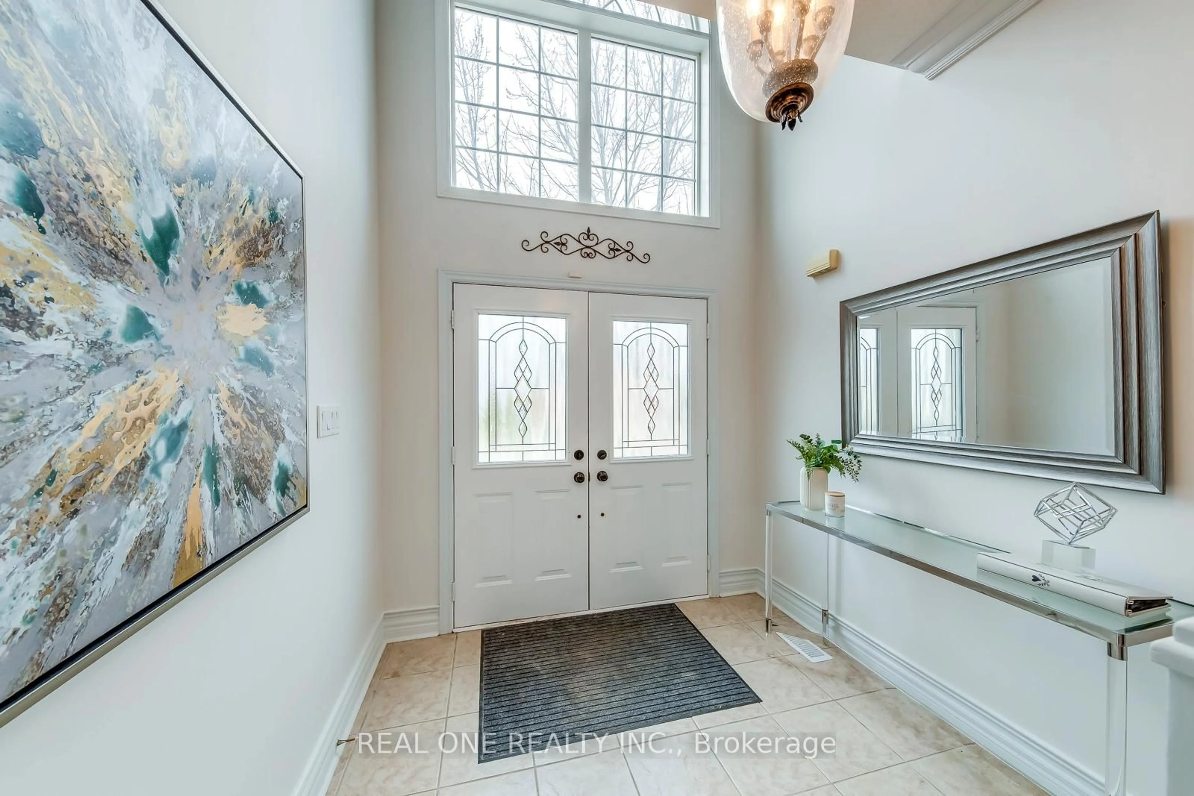 Indoor entryway for 2326 Rockingham Dr, Oakville Ontario L6H 7J4