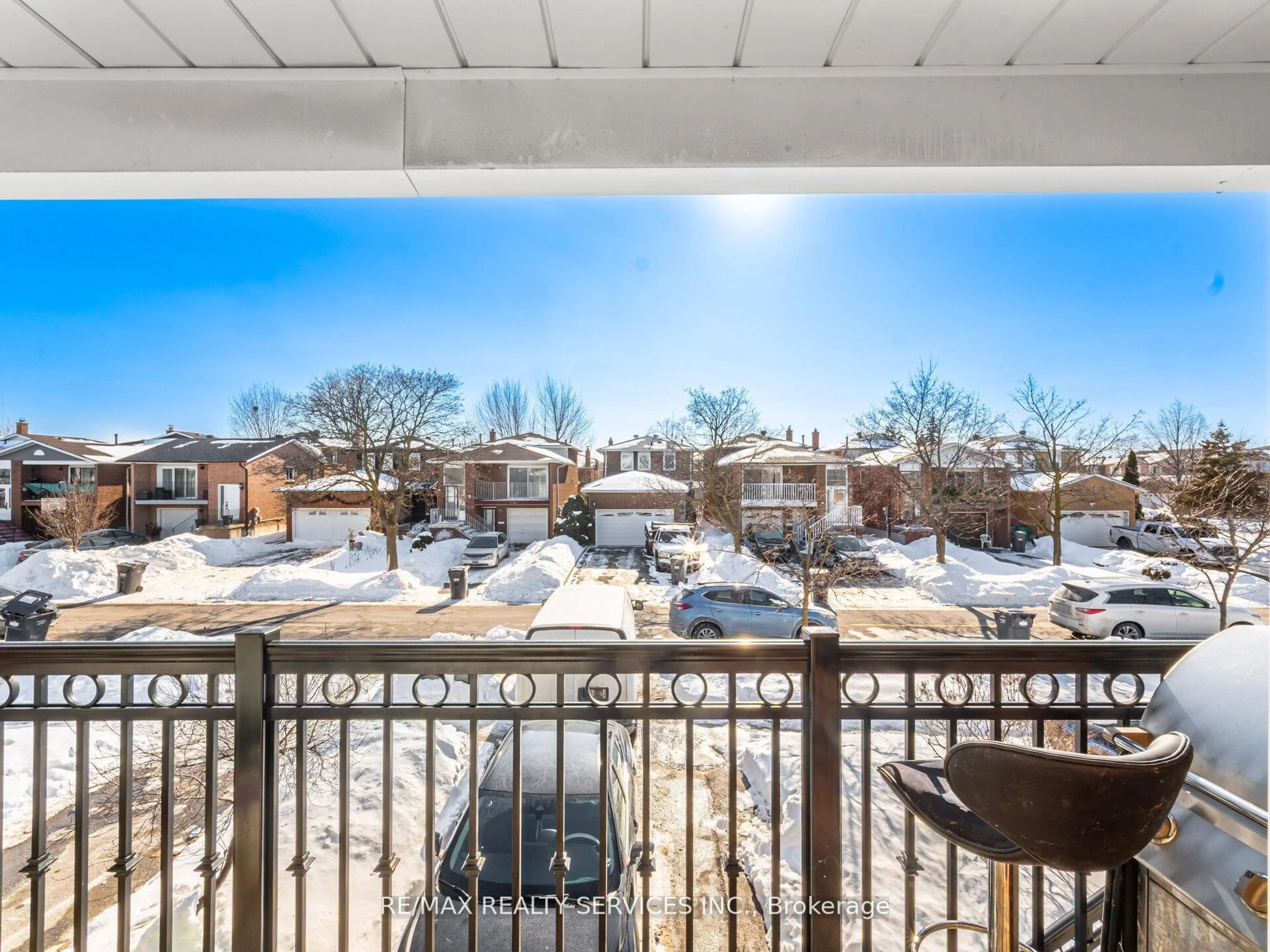 Patio, city buildings view from balcony for 8 Deerpark Cres, Brampton Ontario L6X 2T7