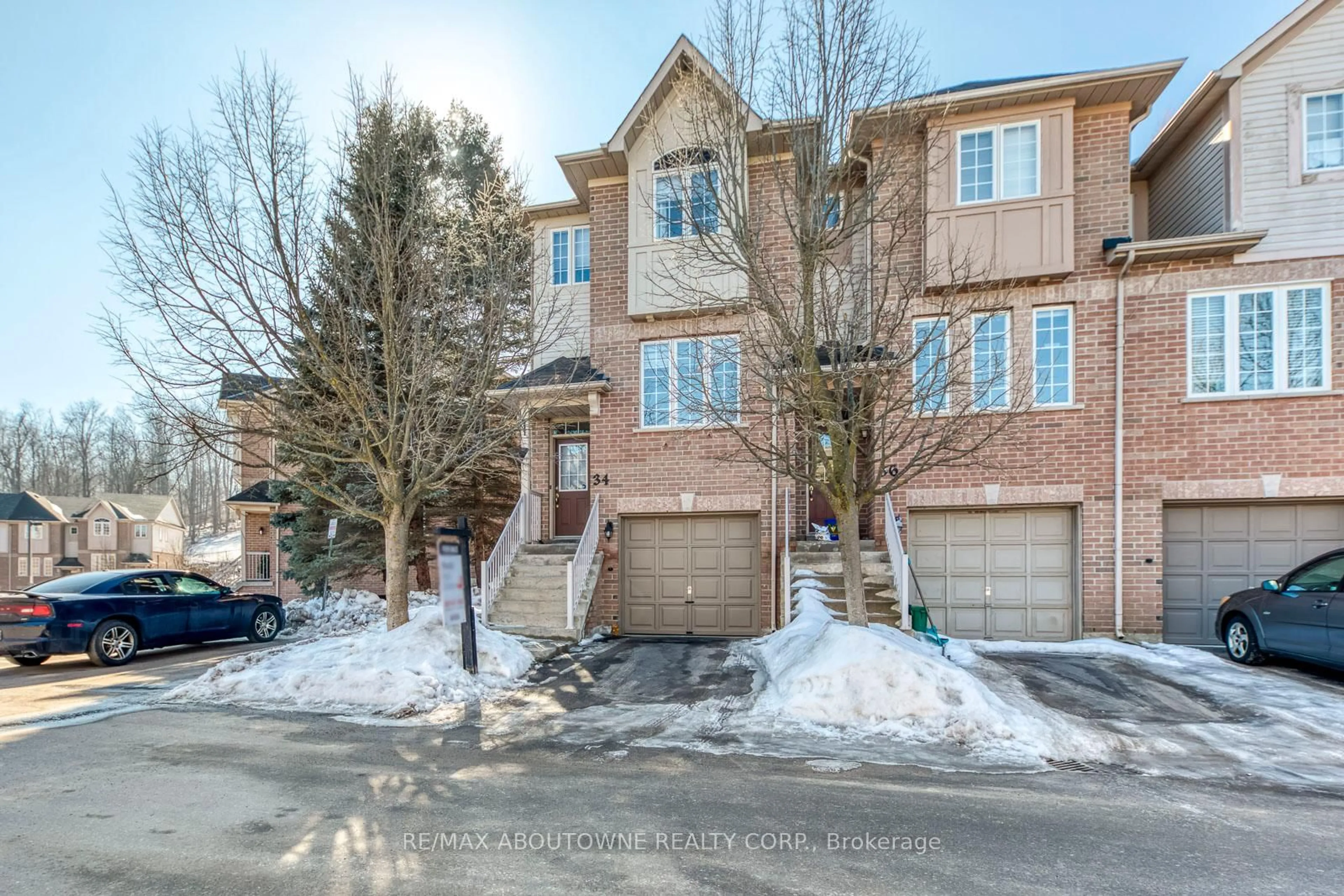 Unknown for 34 Palomino Tr, Halton Hills Ontario L7G 6E9