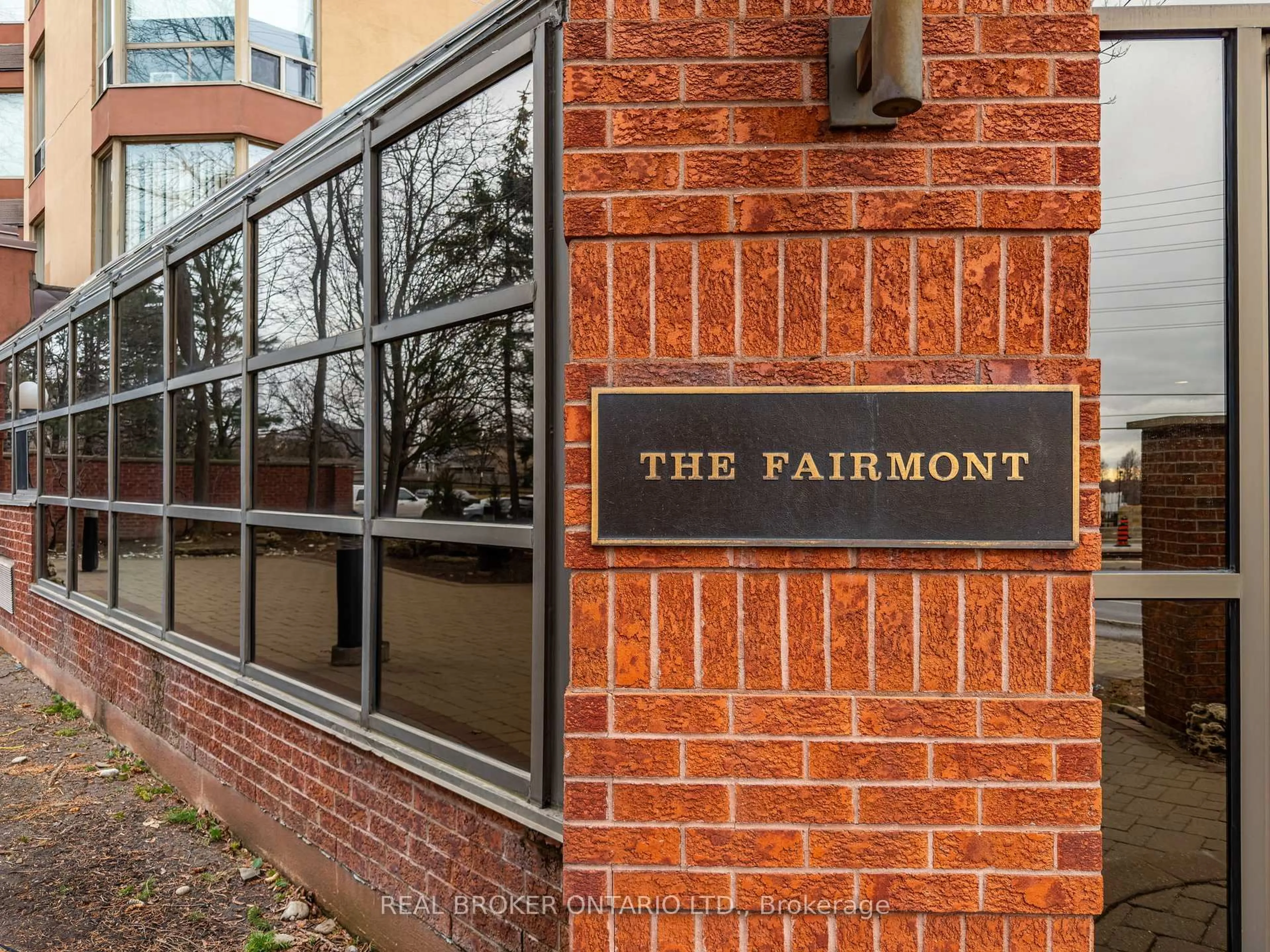 Unknown for 25 Fairview Rd #1103, Mississauga Ontario L5B 3Y8