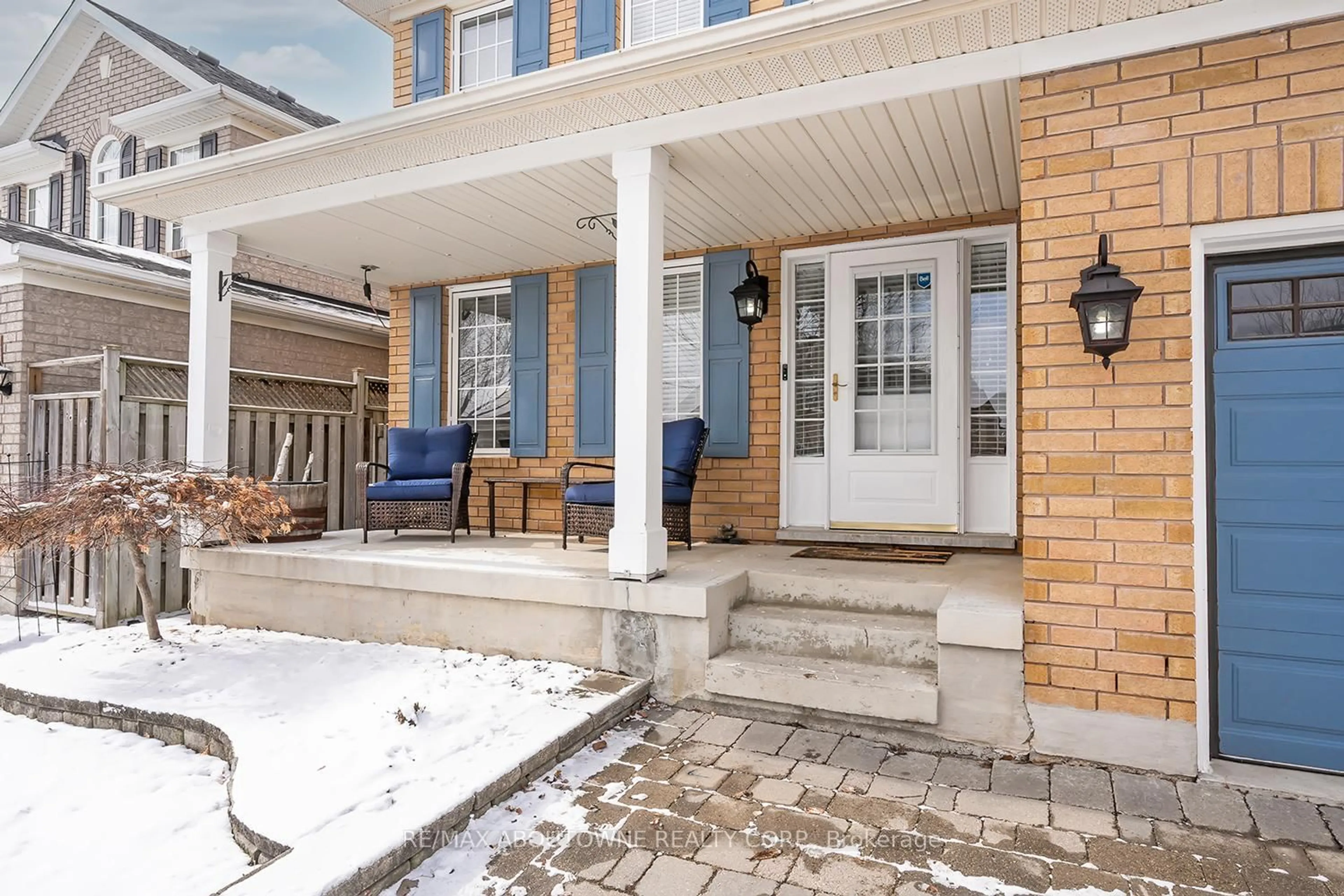 Patio, street for 599 Caverhill Cres, Milton Ontario L9T 5K1