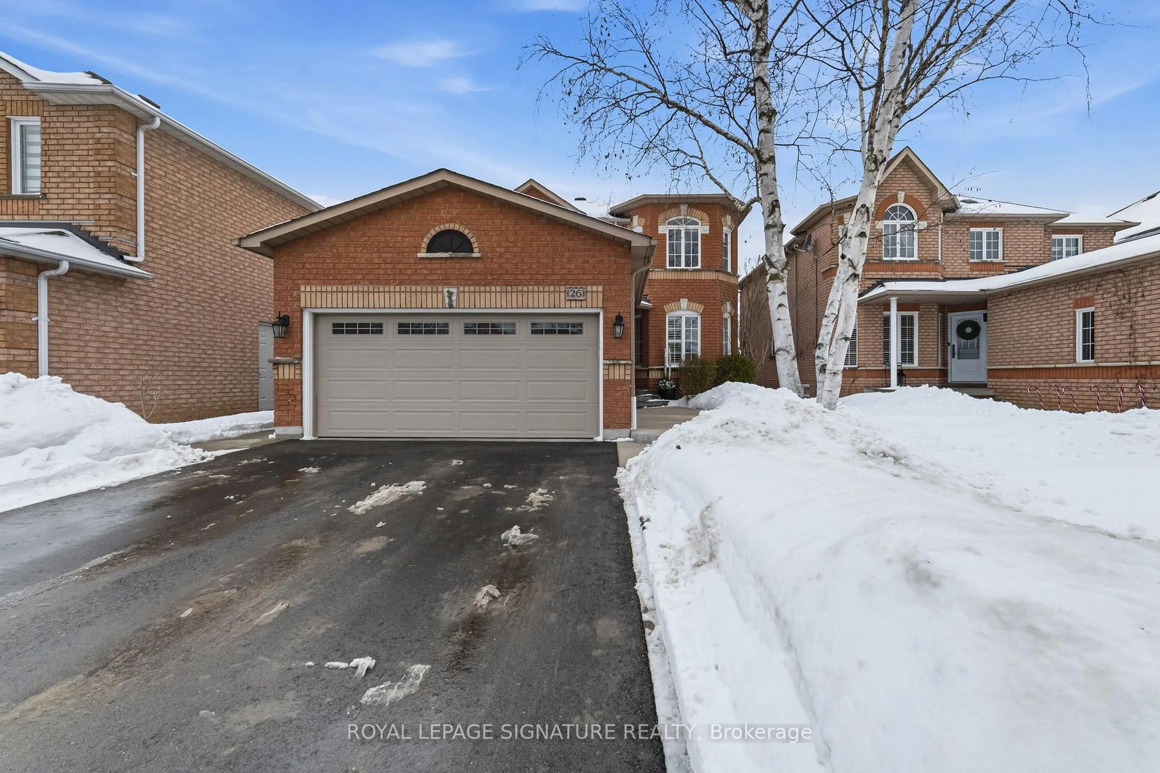 A pic from outside/outdoor area/front of a property/back of a property/a pic from drone, street for 26 Nazer St, Halton Hills Ontario L7G 5X8