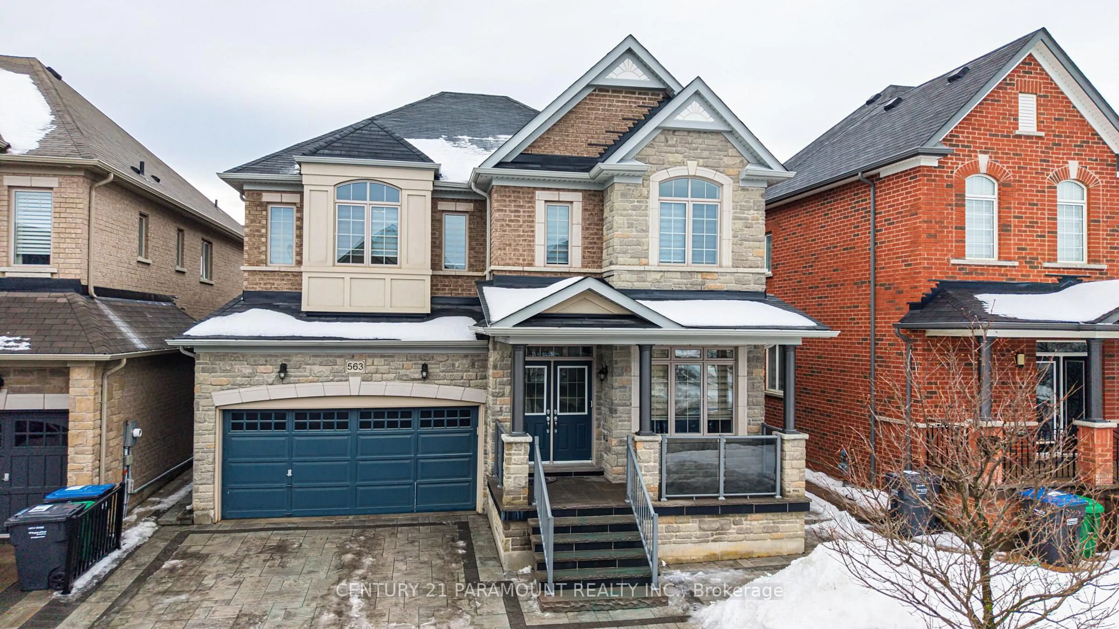 Home with brick exterior material, street for 563 Dougall Ave, Caledon Ontario L7C 3Z4