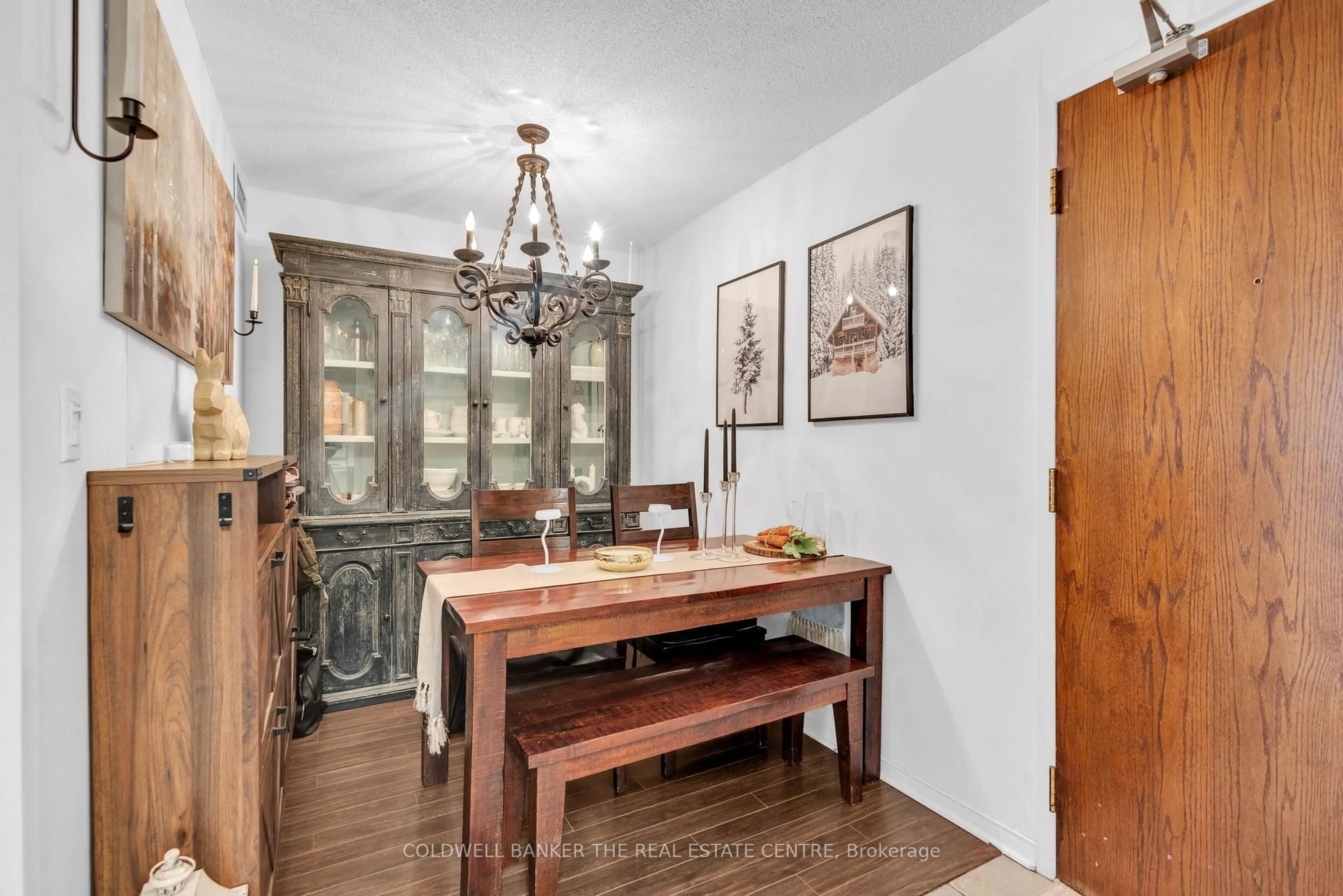 Dining room, unknown for 9 Michael Power Pl #1105, Toronto Ontario M9A 0A5