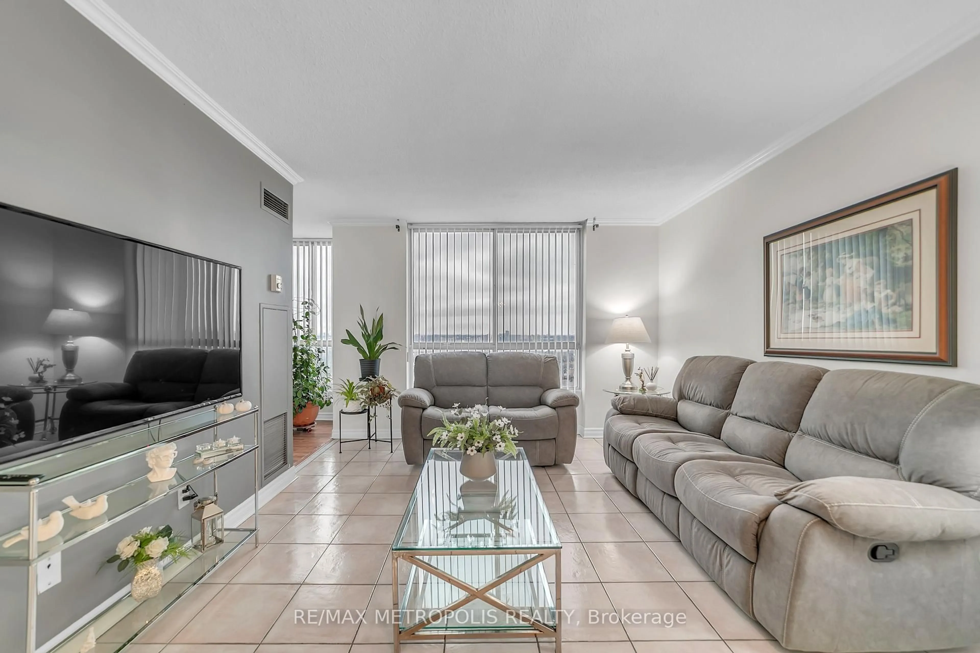 Living room with furniture, unknown for 2470 Eglinton Ave #1604, Toronto Ontario M6M 5E7