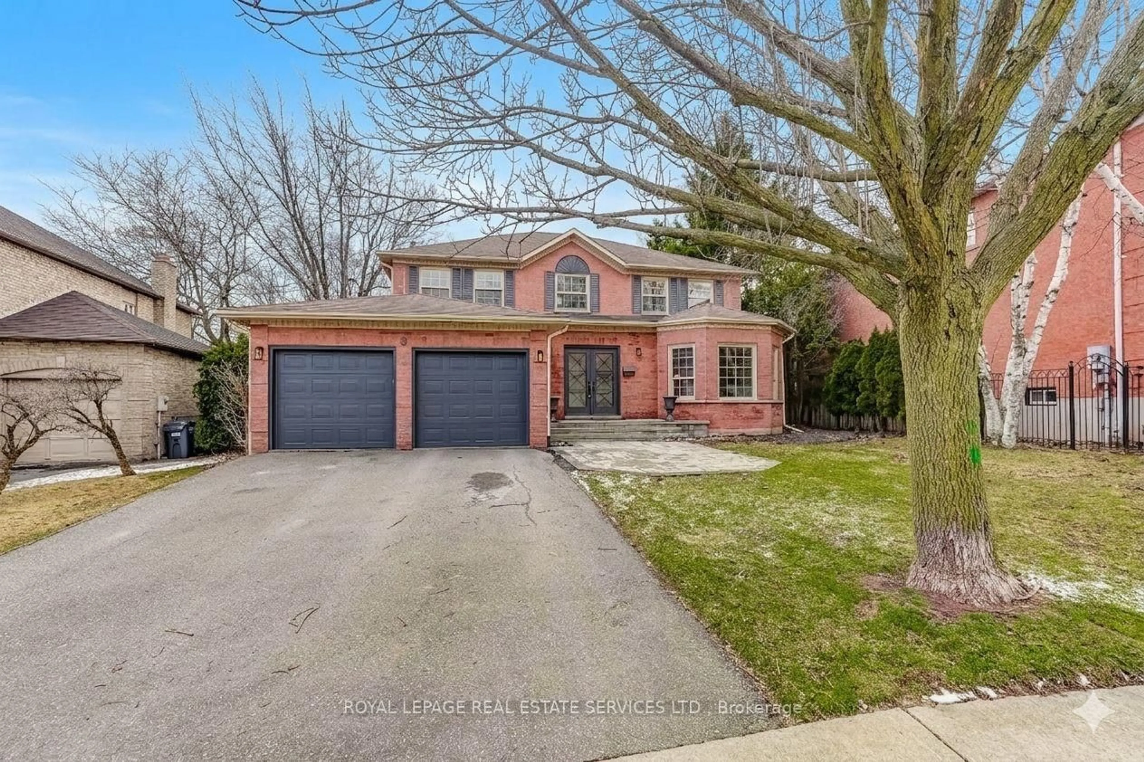 Home with brick exterior material, street for 9 Morrison Creek Cres, Oakville Ontario L6H 4C2
