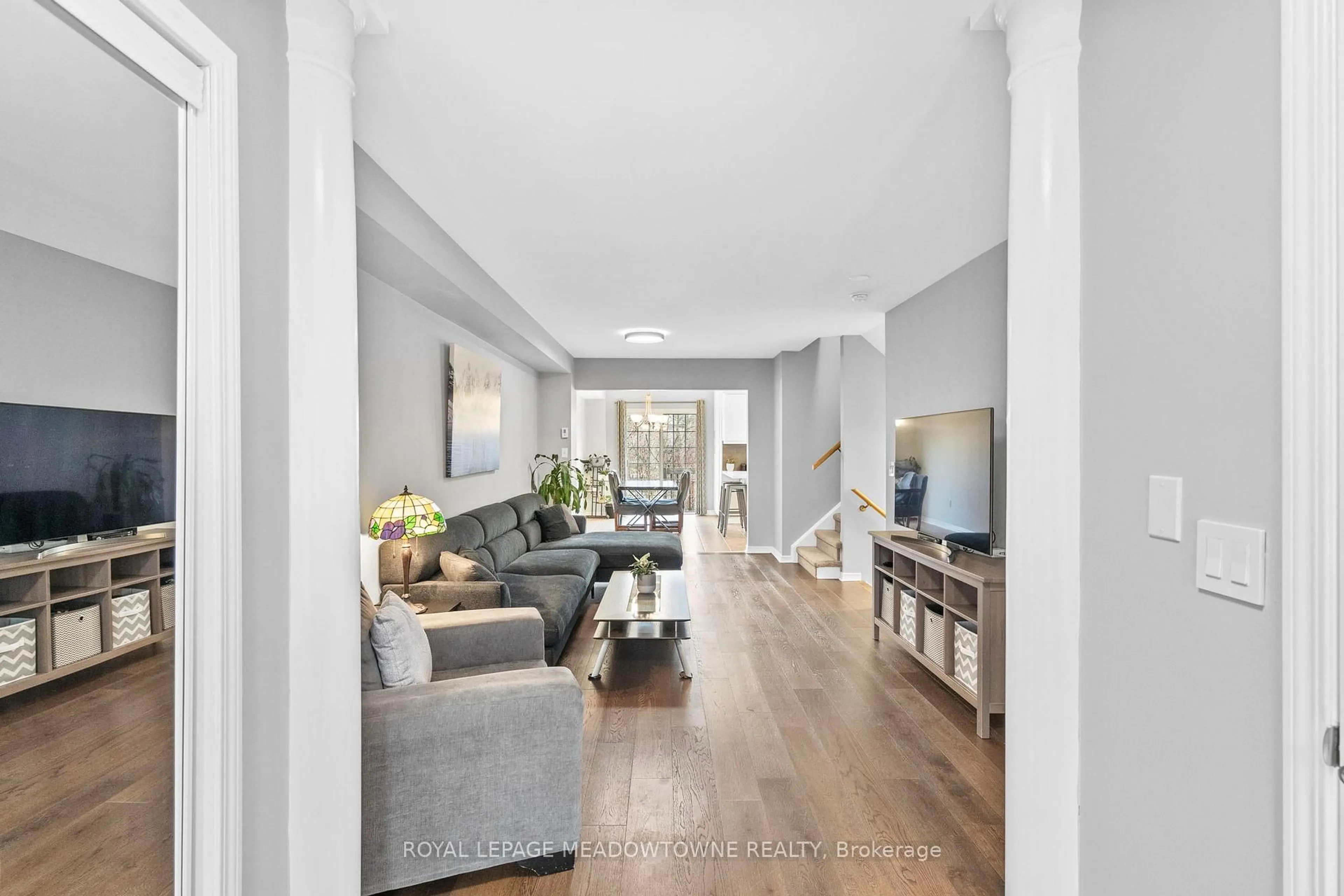 Unknown for 356 Bussel Cres, Milton Ontario L9T 0W5