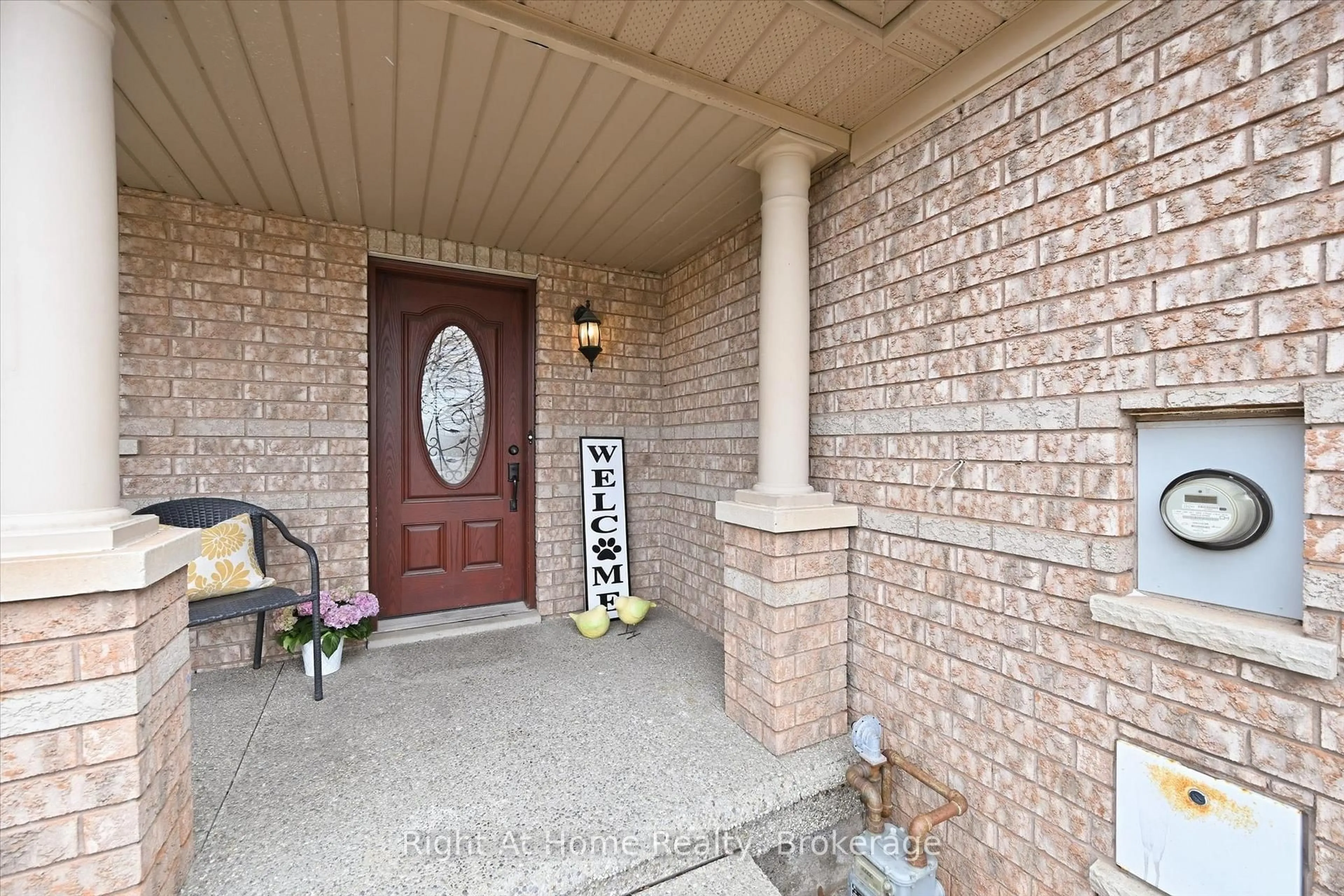 Indoor entryway for 2255 Hummingbird Way, Oakville Ontario L6M 3Z7
