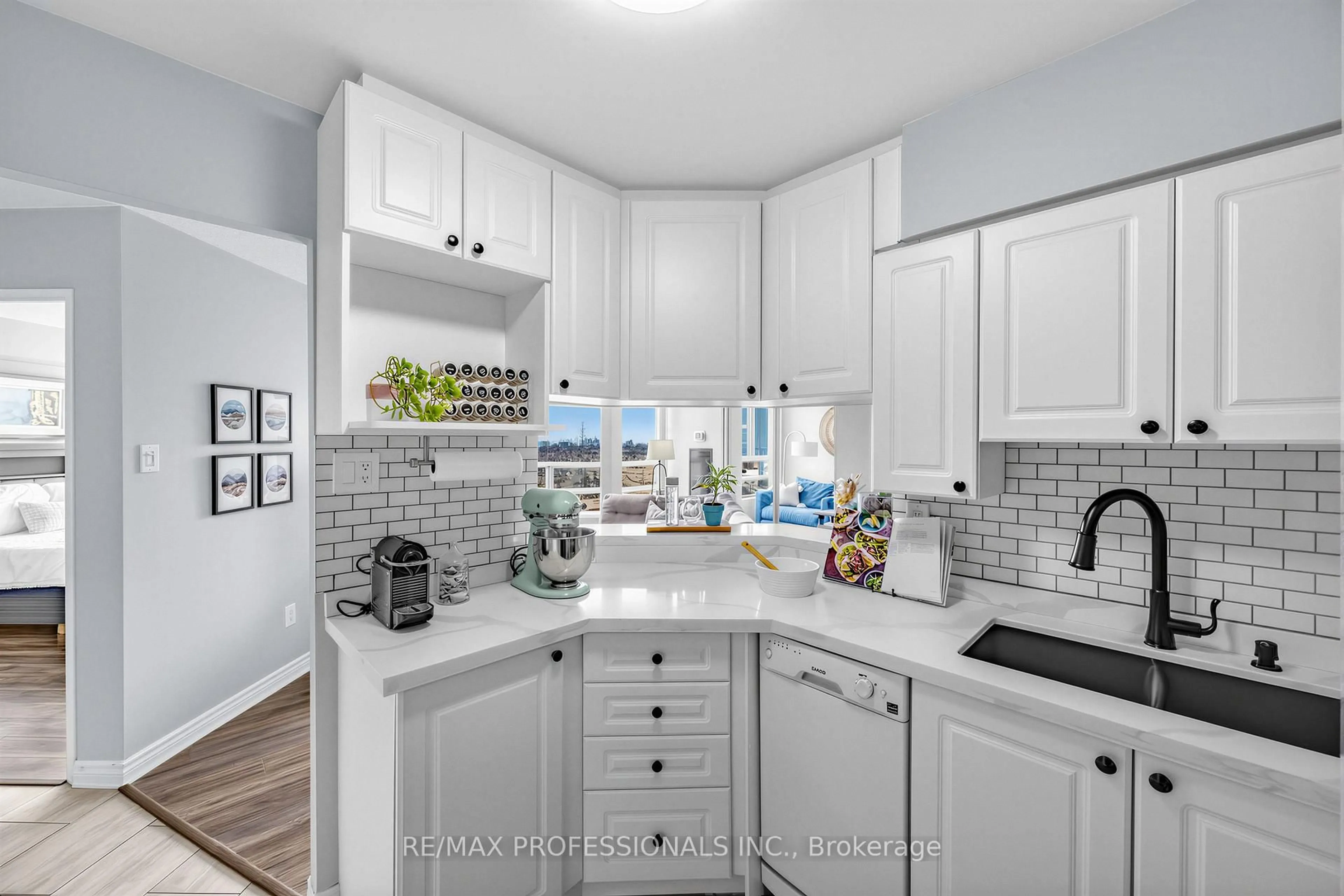 Unknown for 50 Kingsbridge Garden Circ #1410, Mississauga Ontario L5R 1Y2