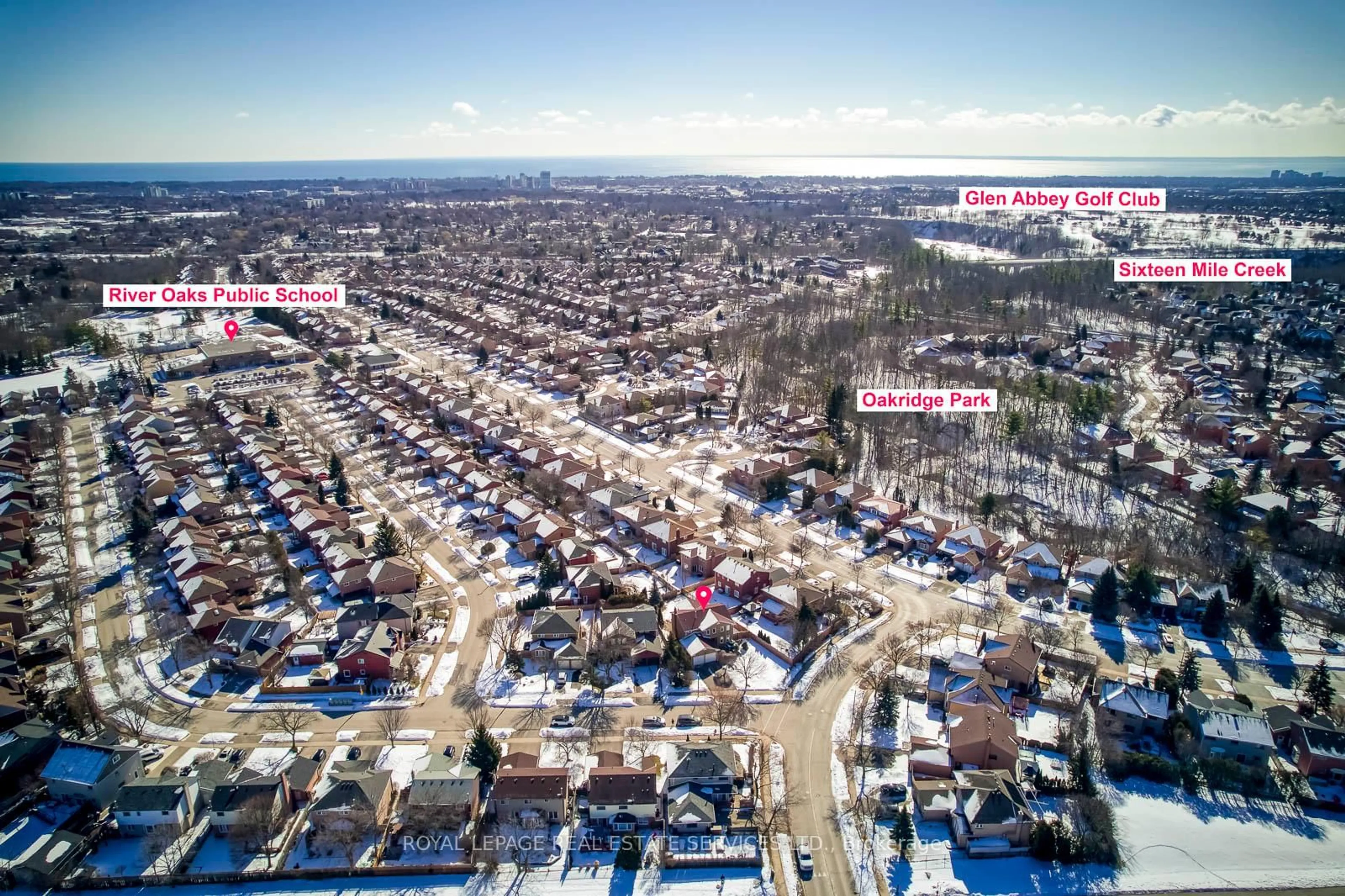 A pic from outside/outdoor area/front of a property/back of a property/a pic from drone, street for 314 O'DONOGHUE Ave, Oakville Ontario L6H 3W7