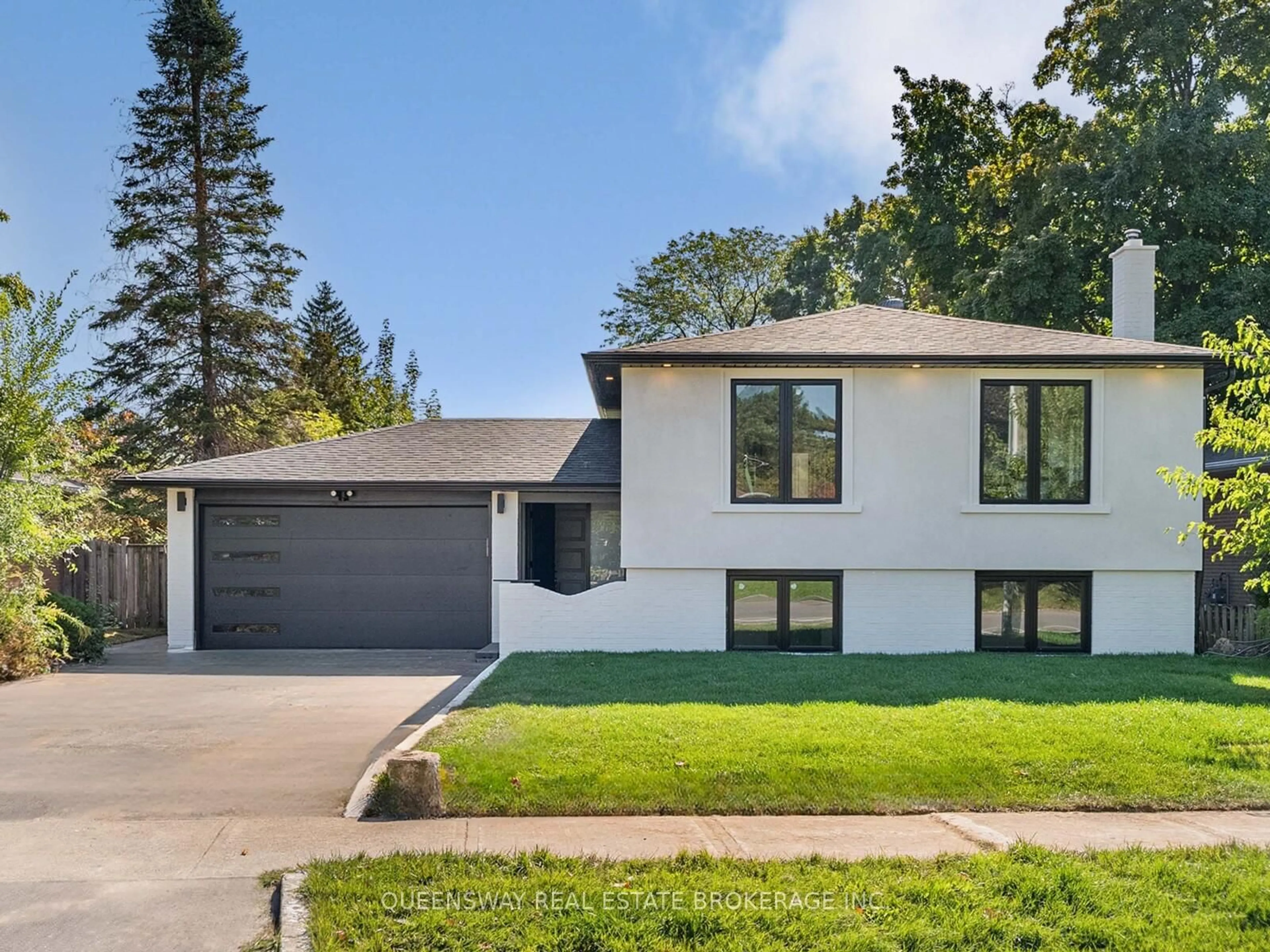 Home with brick exterior material, street for 1128 Pinegrove Rd, Oakville Ontario L6L 2W6