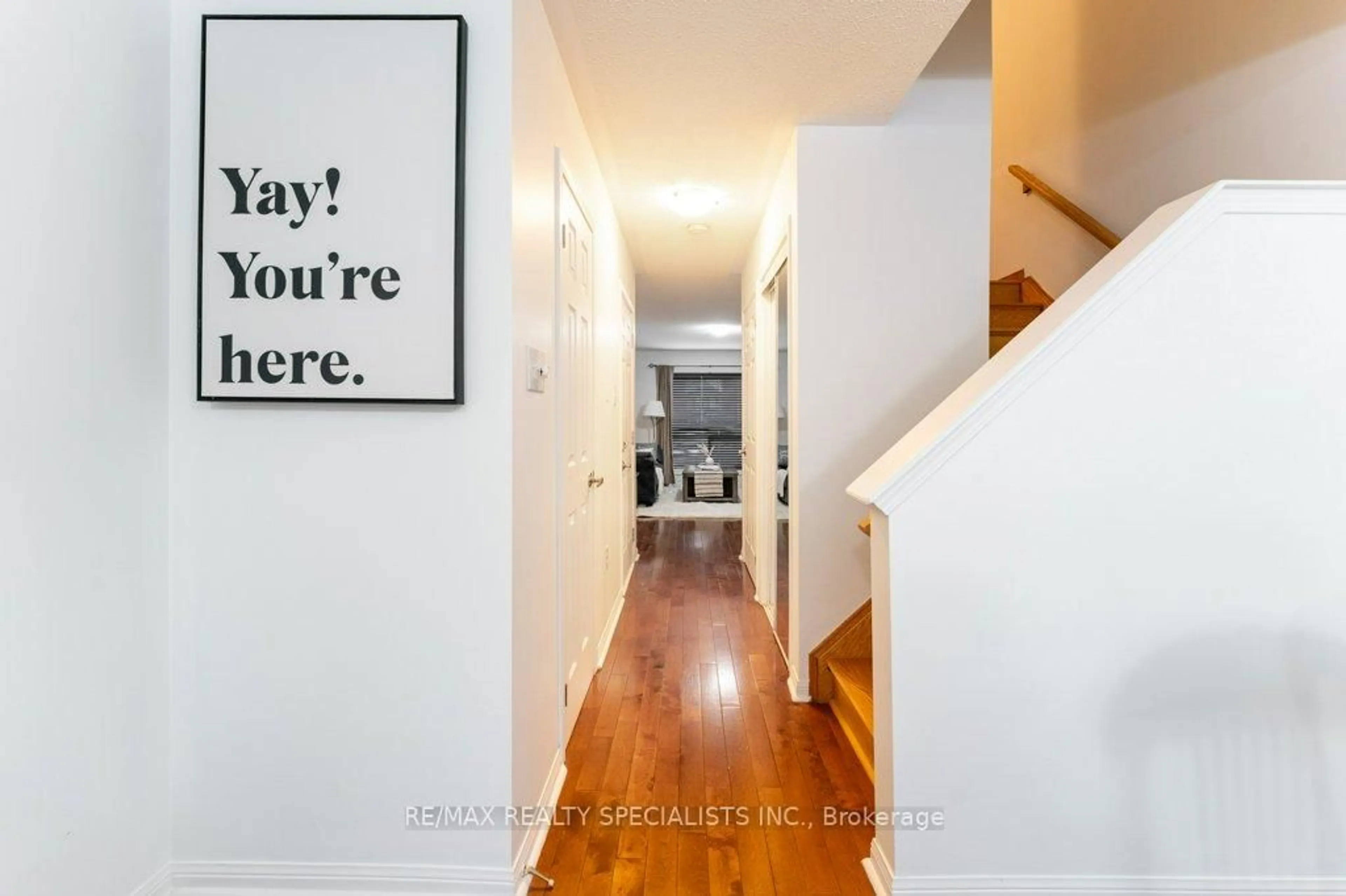 Indoor entryway for 1134 Riddell Cres, Milton Ontario L9T 6Y2