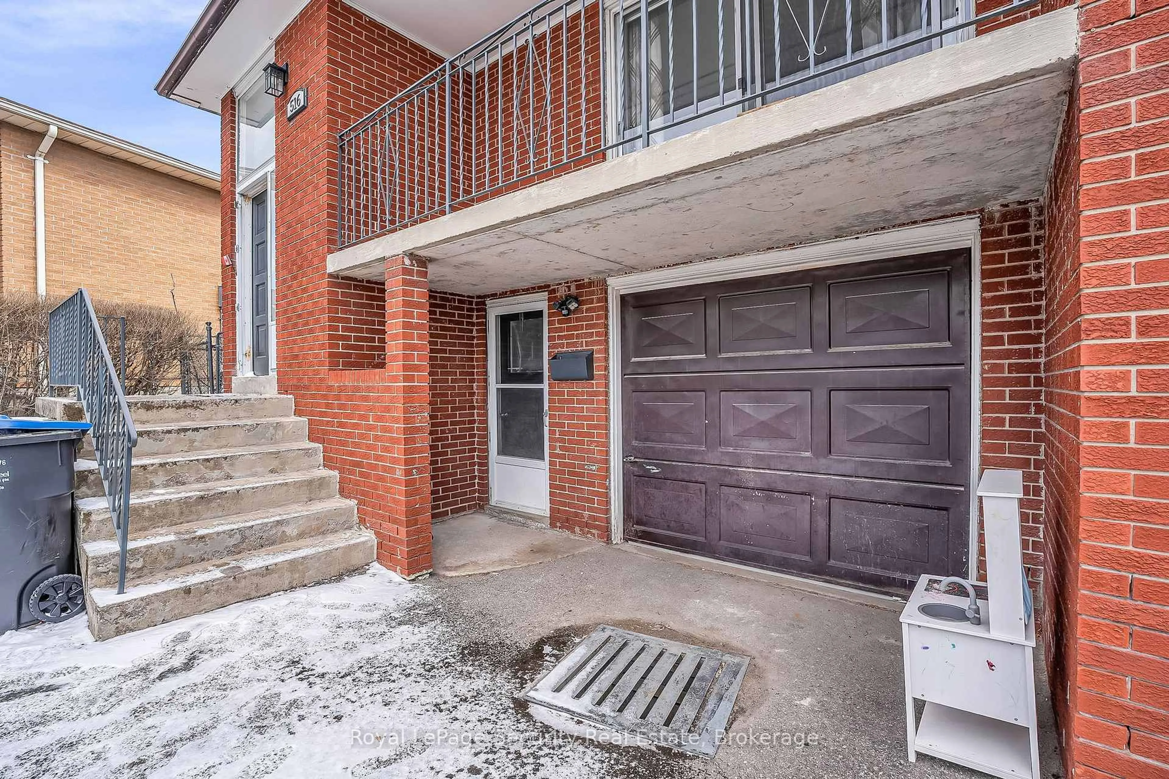 Unknown for 516 Kelvedon Mews, Mississauga Ontario L4Z 1G4