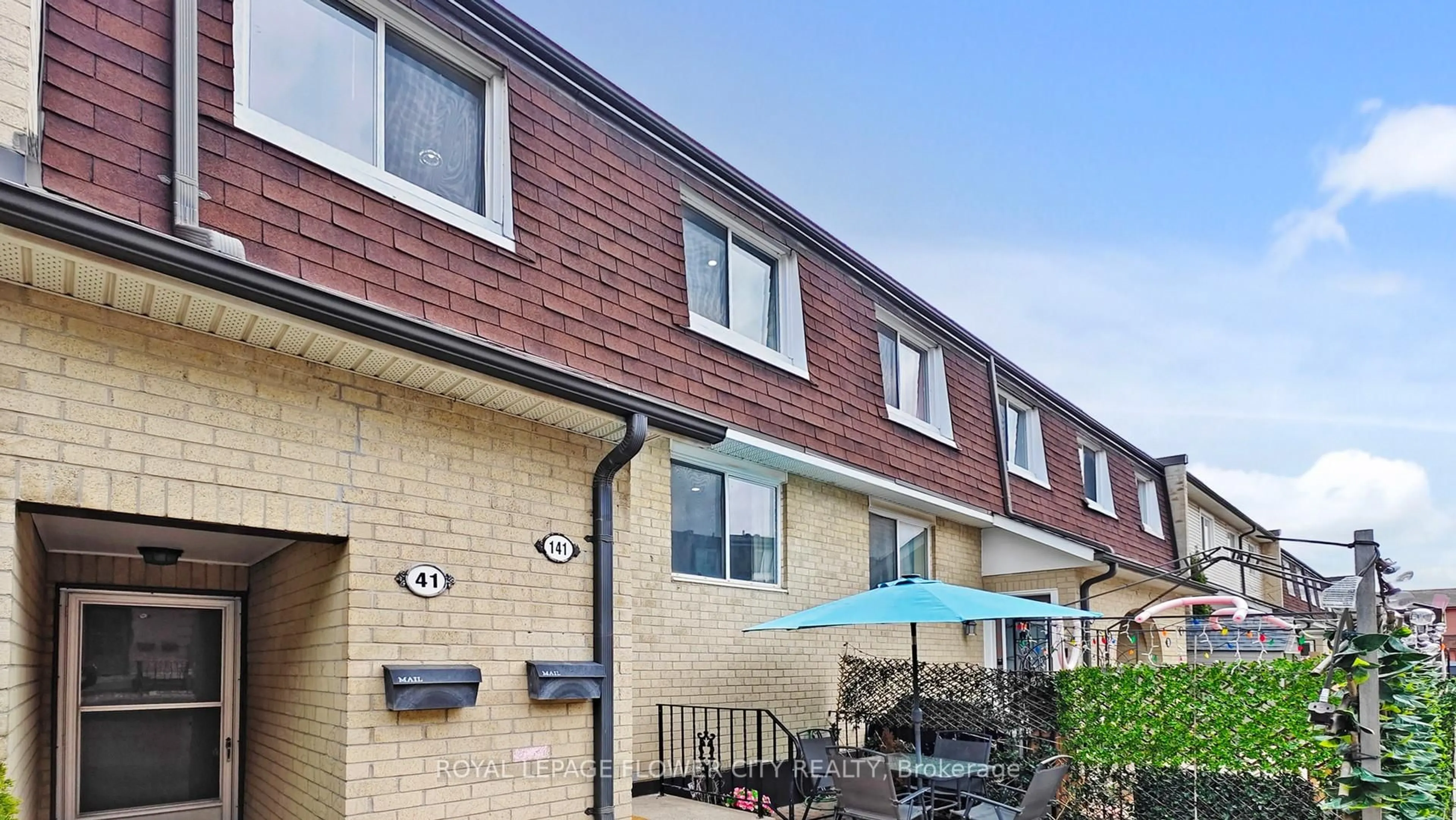 Patio, street for 2170 Bromsgrove Rd #141, Mississauga Ontario L5J 4J2