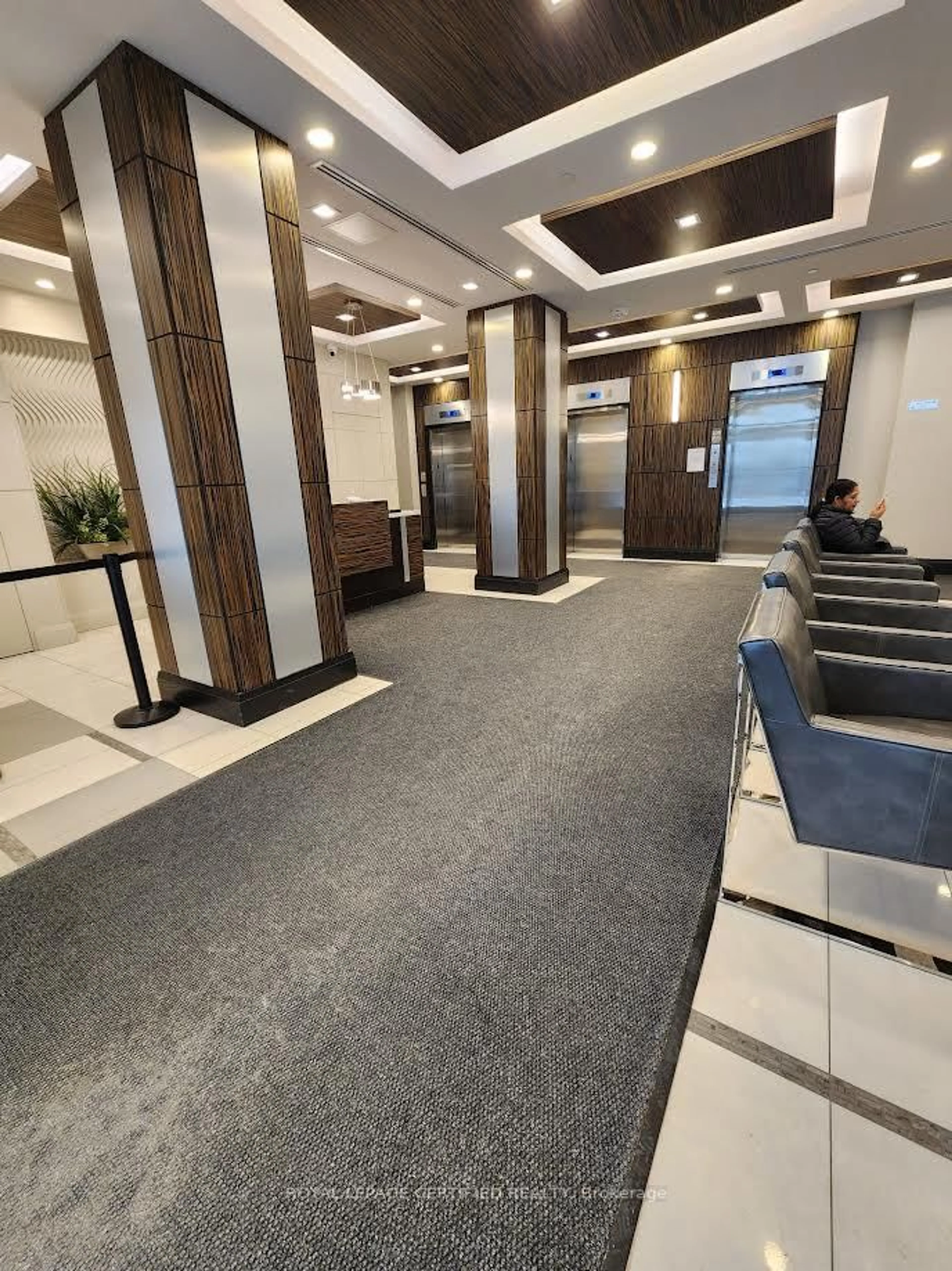 Lobby for 349 Rathburn Rd #1703, Mississauga Ontario L5B 0C9