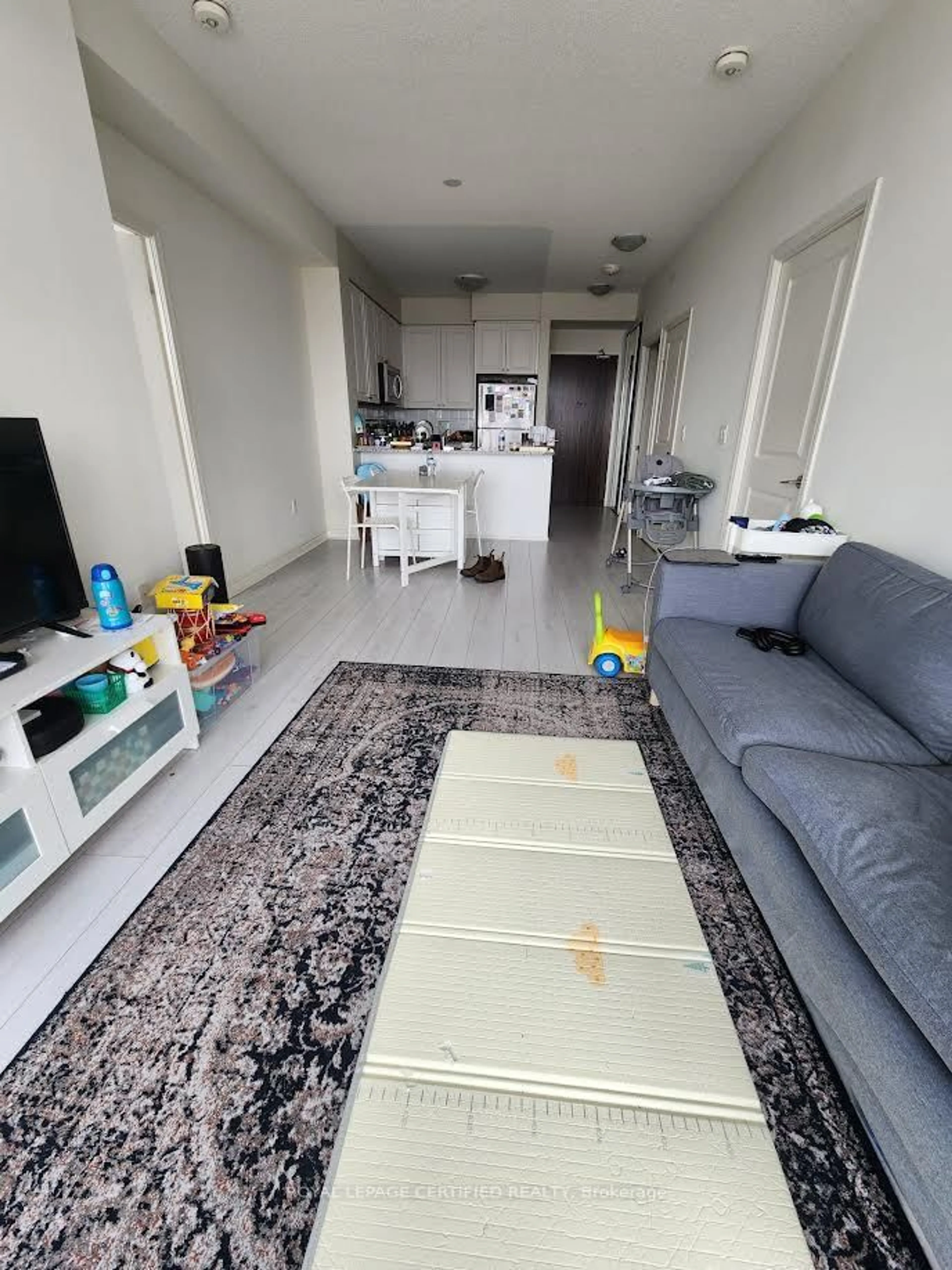 A pic of a room for 349 Rathburn Rd #1703, Mississauga Ontario L5B 0C9