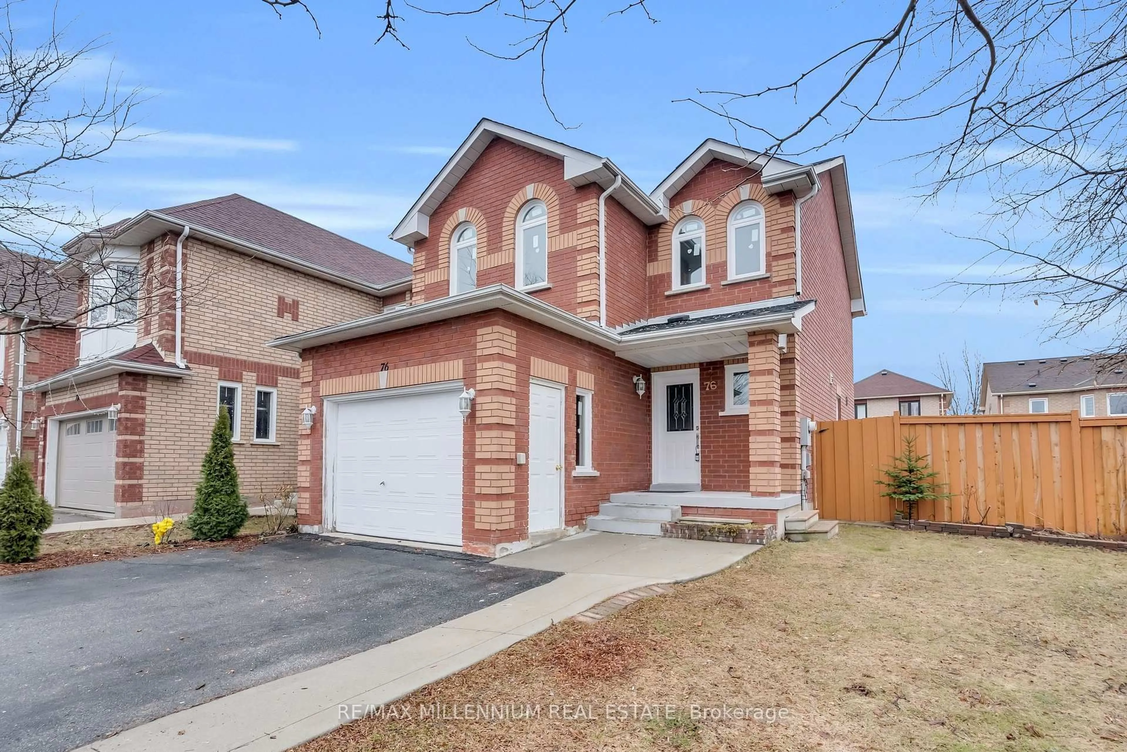 Home with brick exterior material, street for 76 Sunley Cres, Brampton Ontario L6Y 5B7