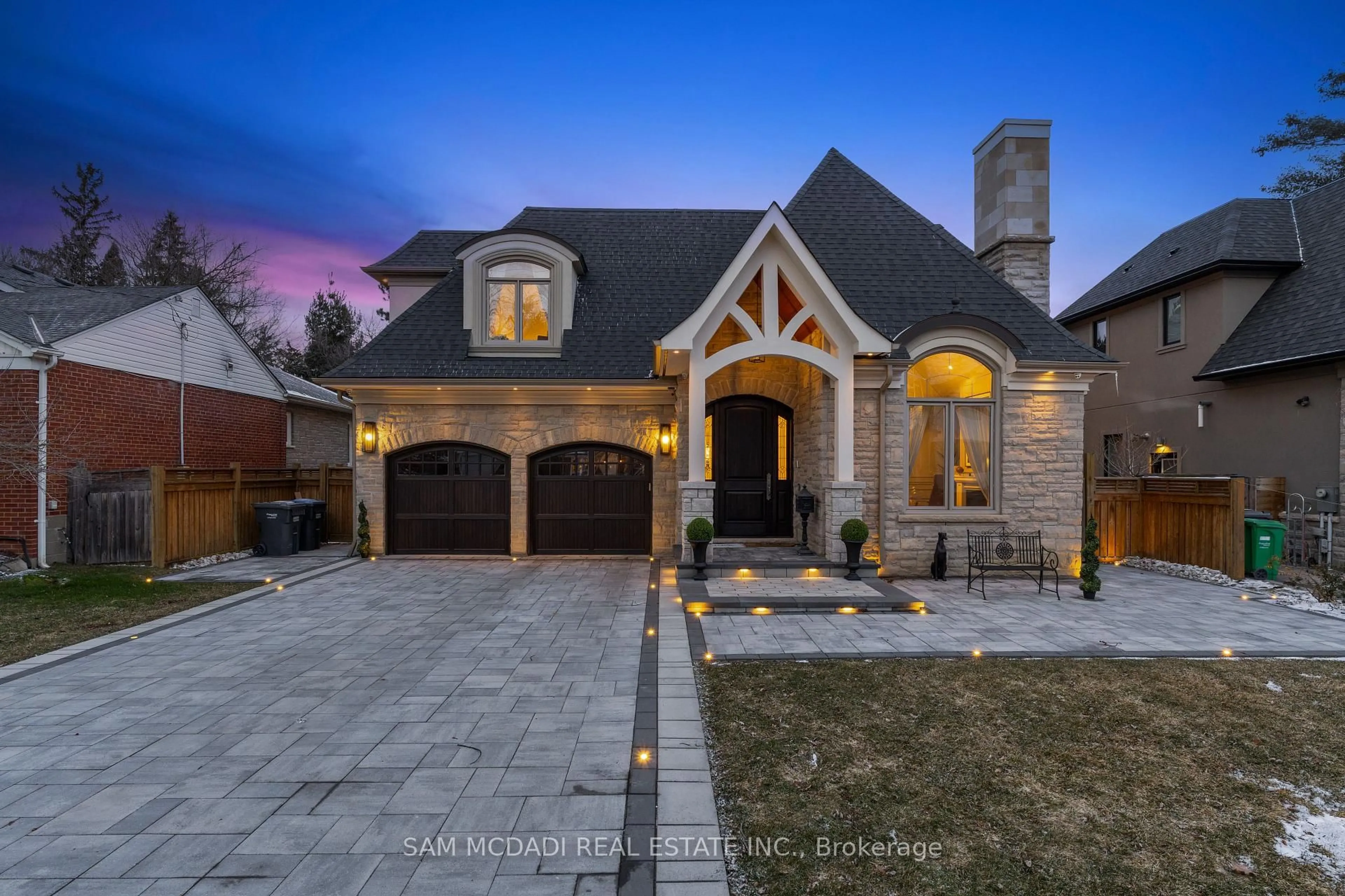 Home with brick exterior material, street for 1285 Minnewaska Tr, Mississauga Ontario L5G 3S6