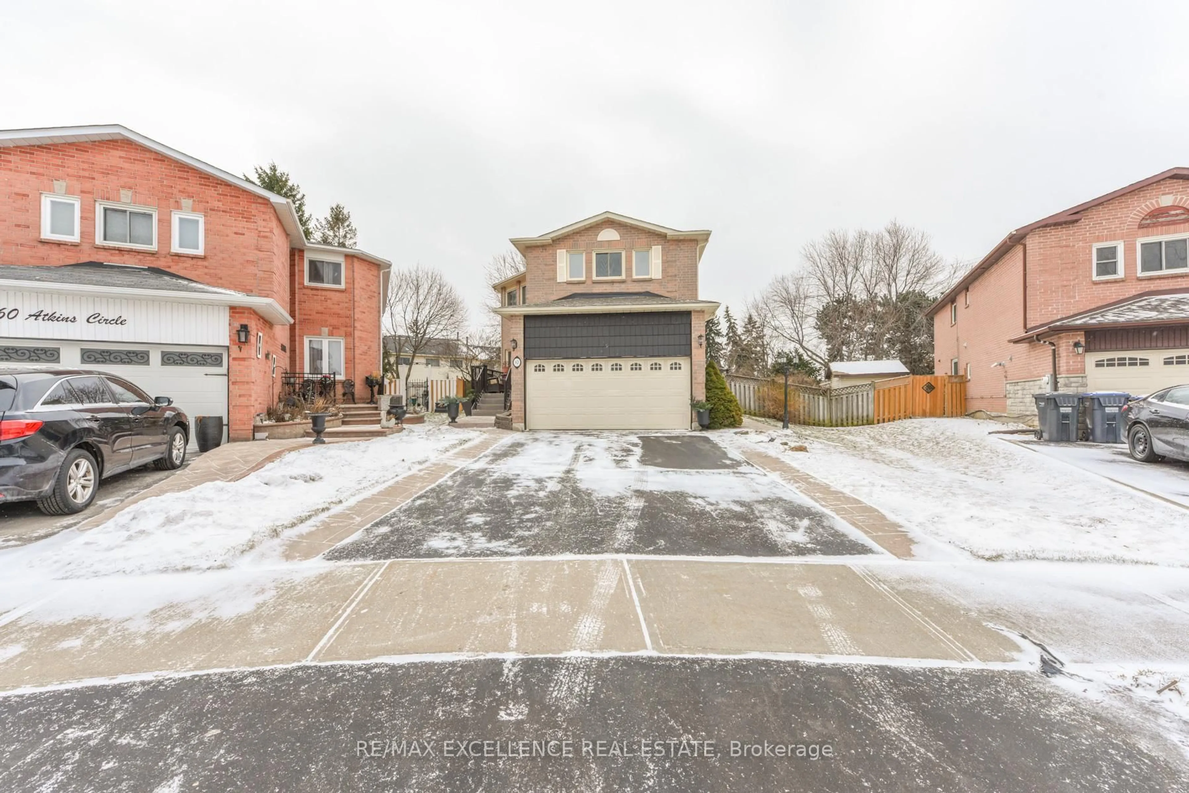 A pic from outside/outdoor area/front of a property/back of a property/a pic from drone, street for 62 Atkins Circ, Brampton Ontario L6X 4B5