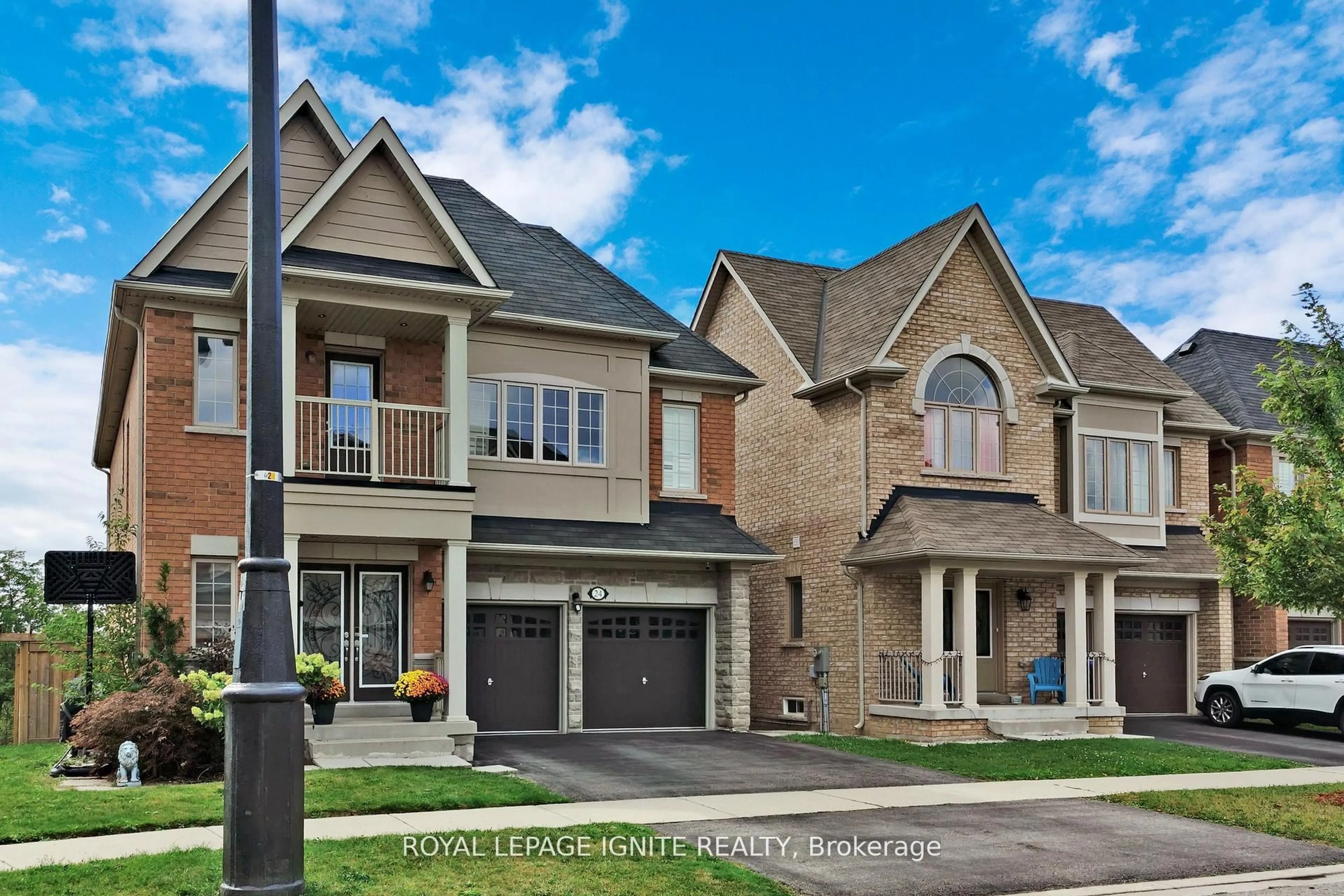 Home with brick exterior material, street for 24 Arrowpoint Dr, Brampton Ontario L6Y 0G8