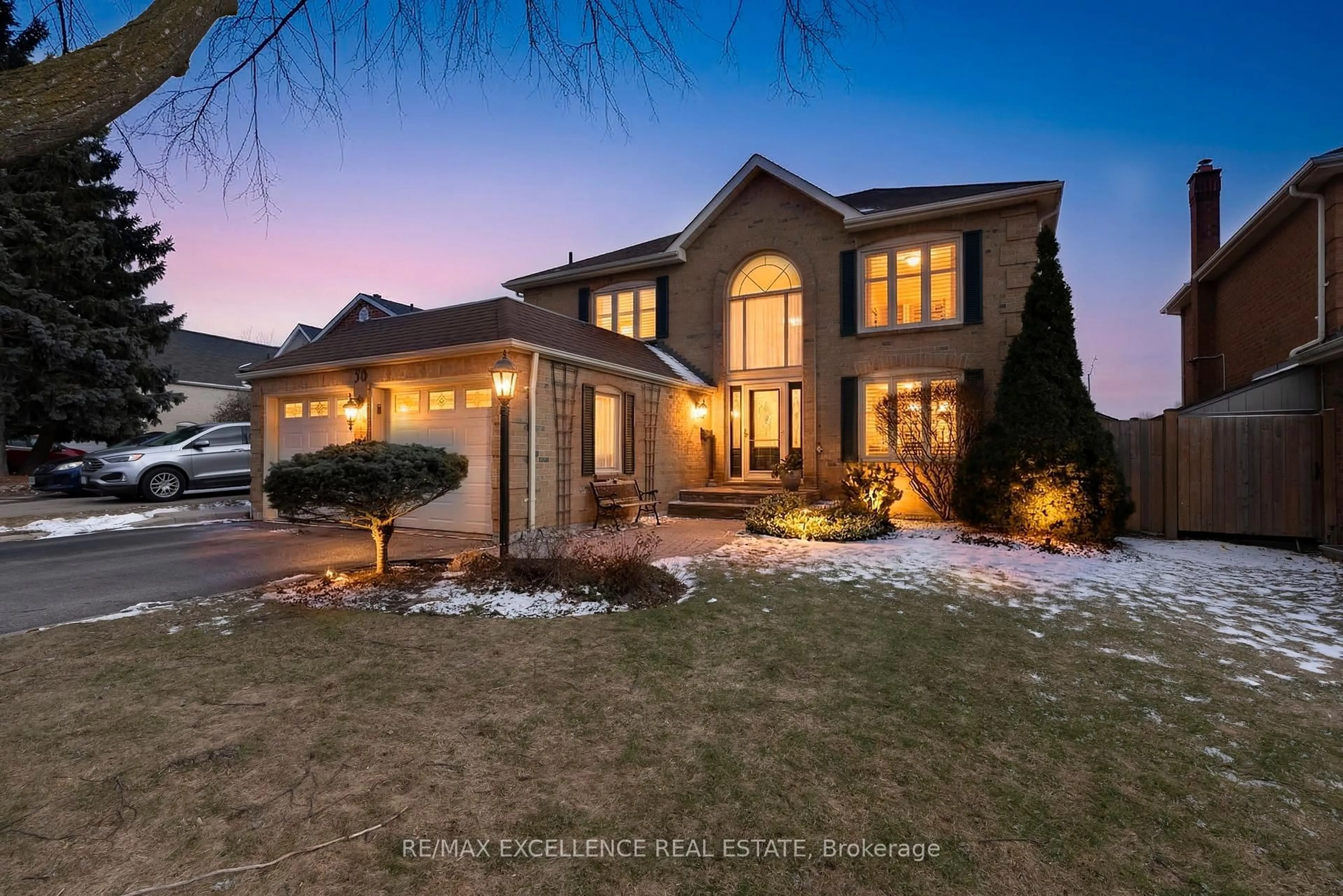 Home with brick exterior material, street for 30 Northumberland Pl, Brampton Ontario L6S 4E5