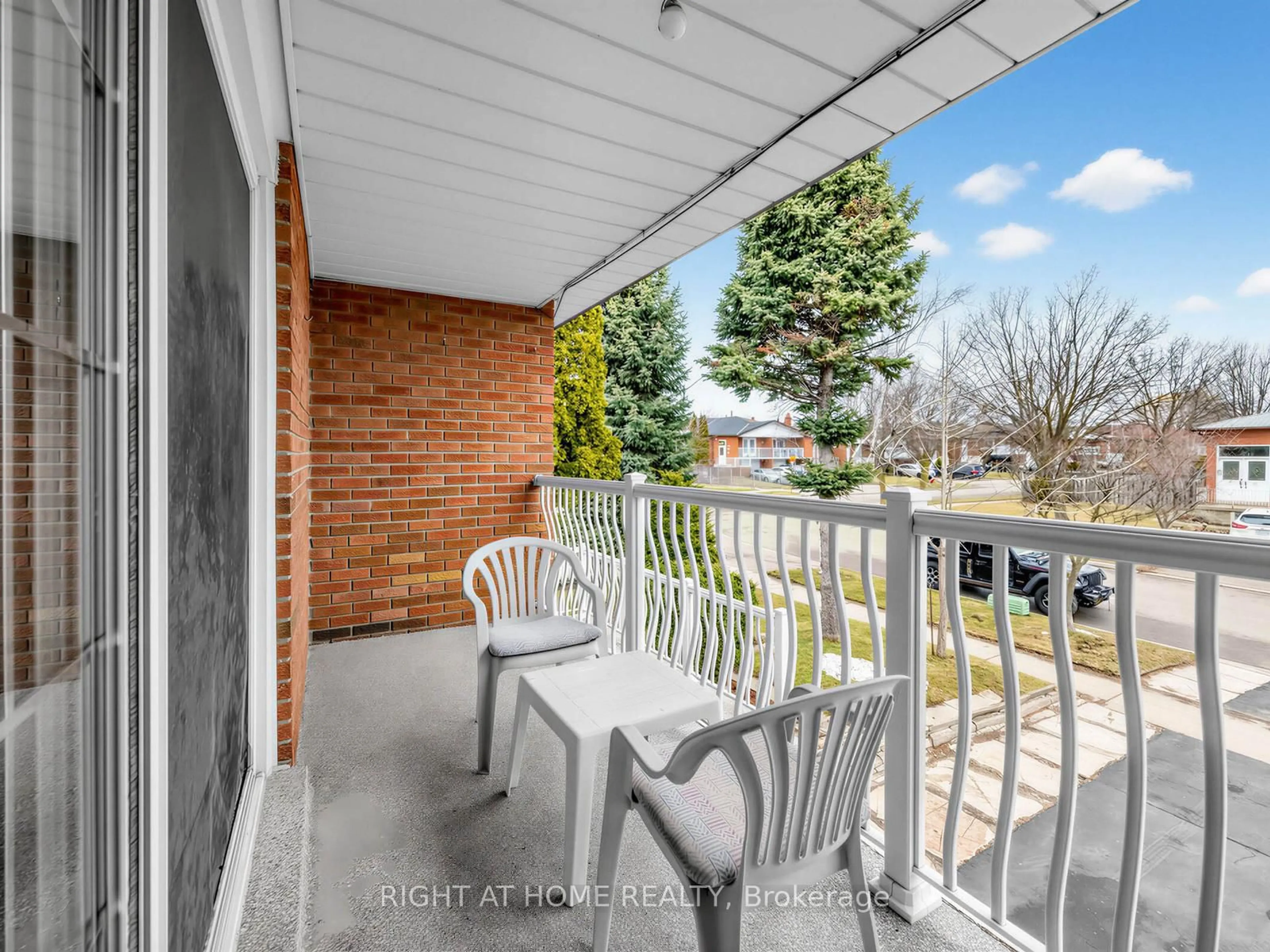 Balcony in the apartment, unknown for 3209 Lednier Terr, Mississauga Ontario L4Y 3Z7