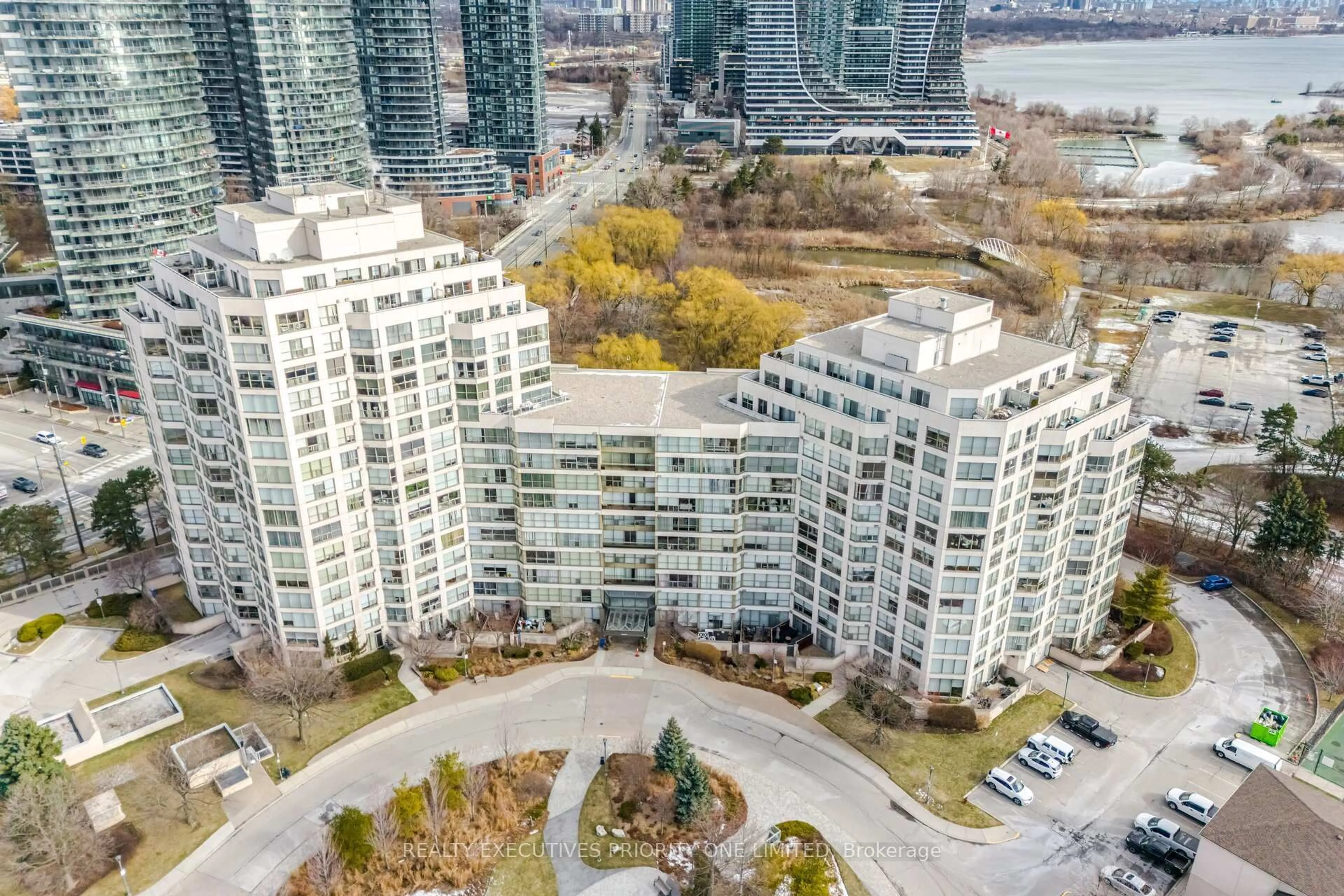 A pic from outside/outdoor area/front of a property/back of a property/a pic from drone, city buildings view from balcony for 2261 Lake Shore Blvd #110, Toronto Ontario M8V 3X1