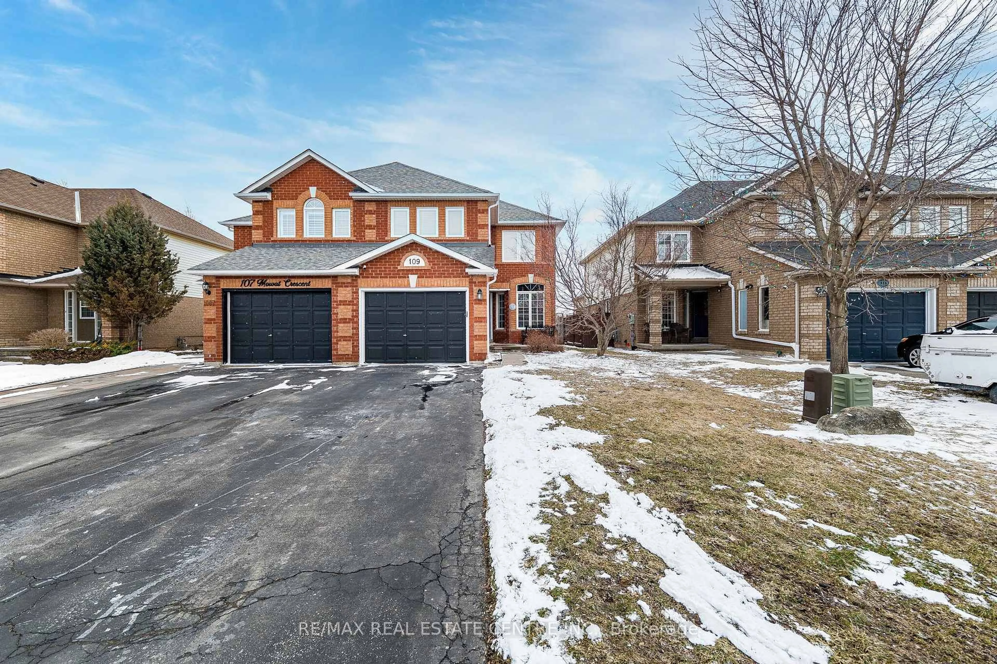 Home with brick exterior material, street for 109 Mowat Cres, Halton Hills Ontario L7G 6C7
