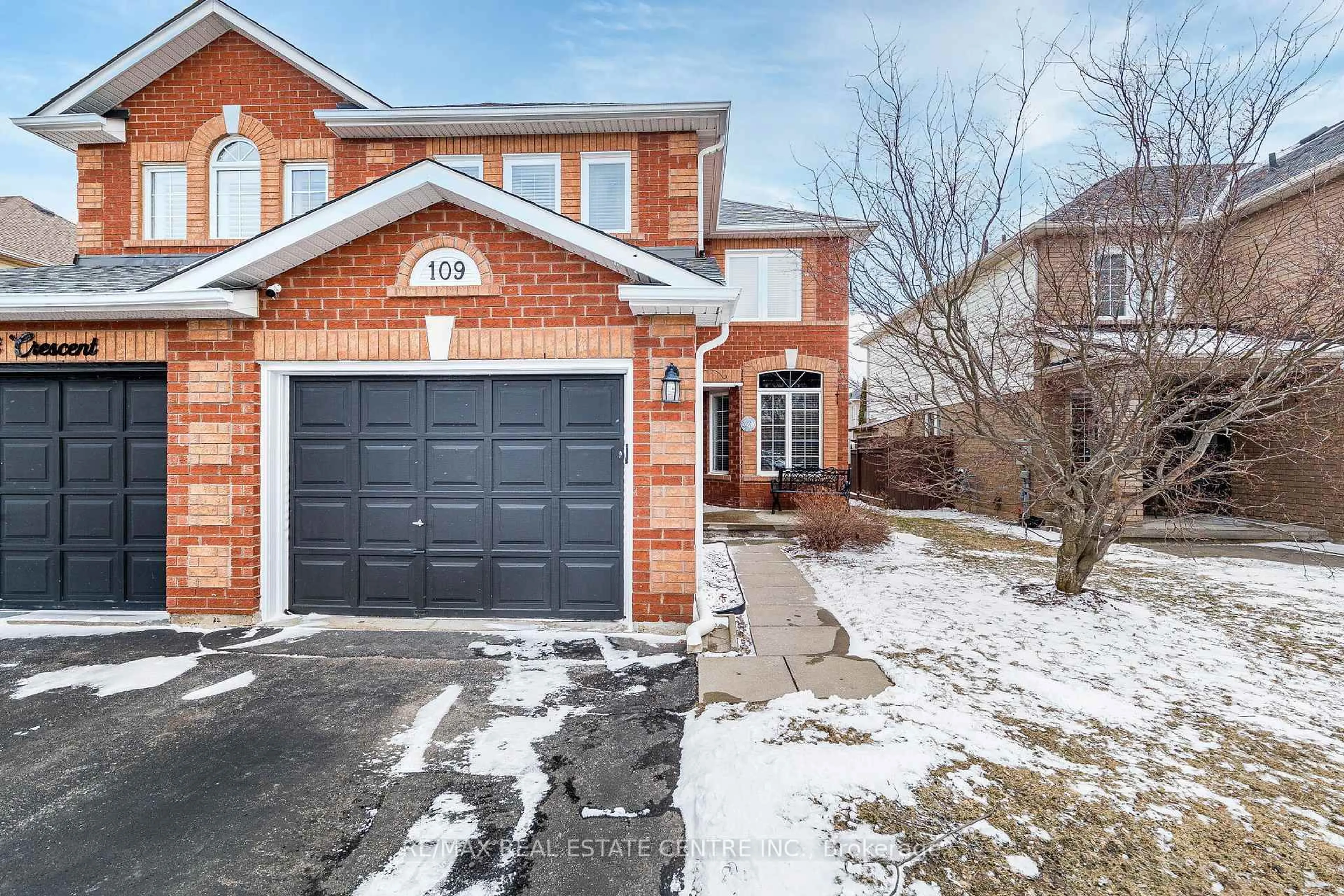 Home with brick exterior material, street for 109 Mowat Cres, Halton Hills Ontario L7G 6C7