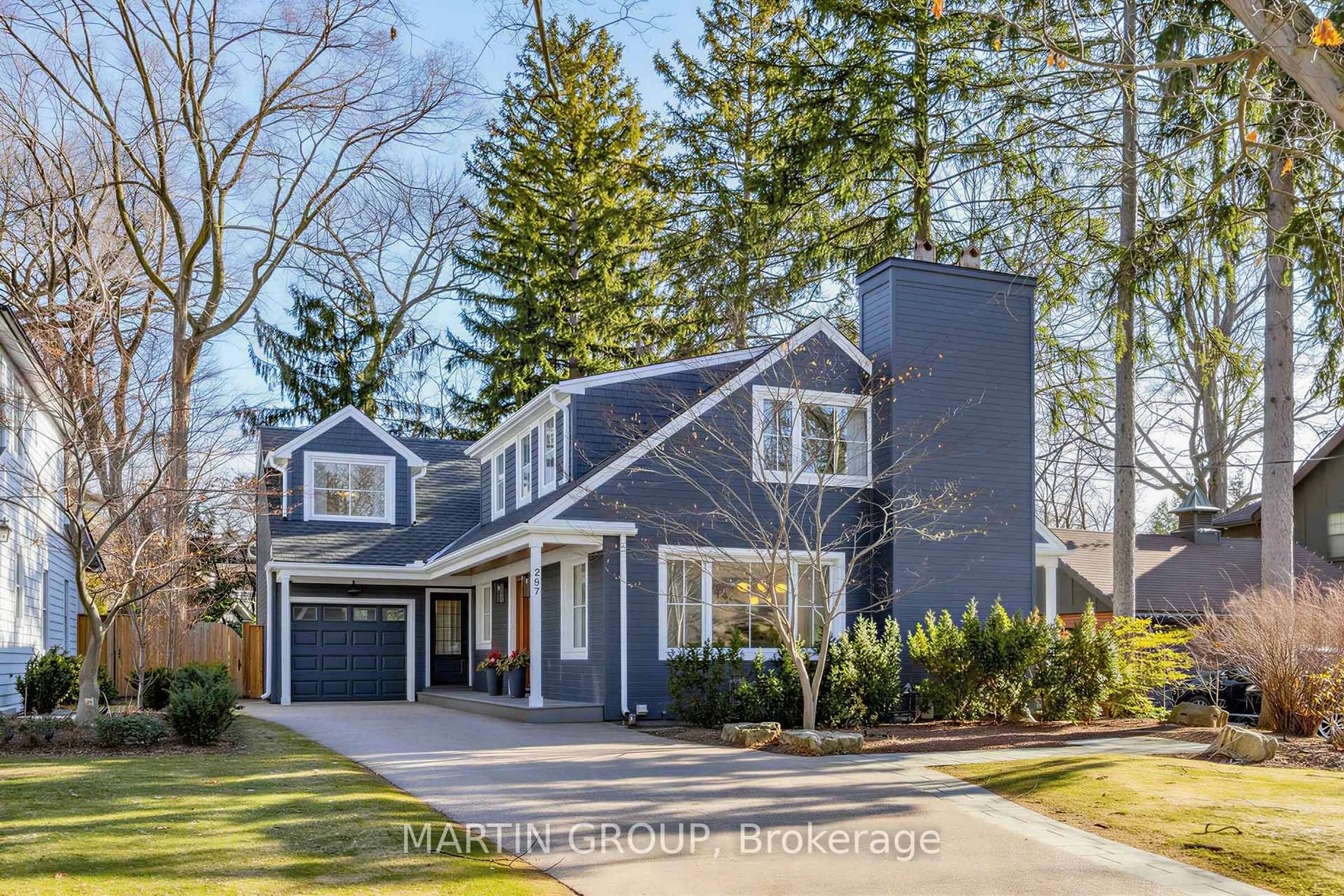 Home with brick exterior material, street for 297 Watson Ave, Oakville Ontario L6J 3V3