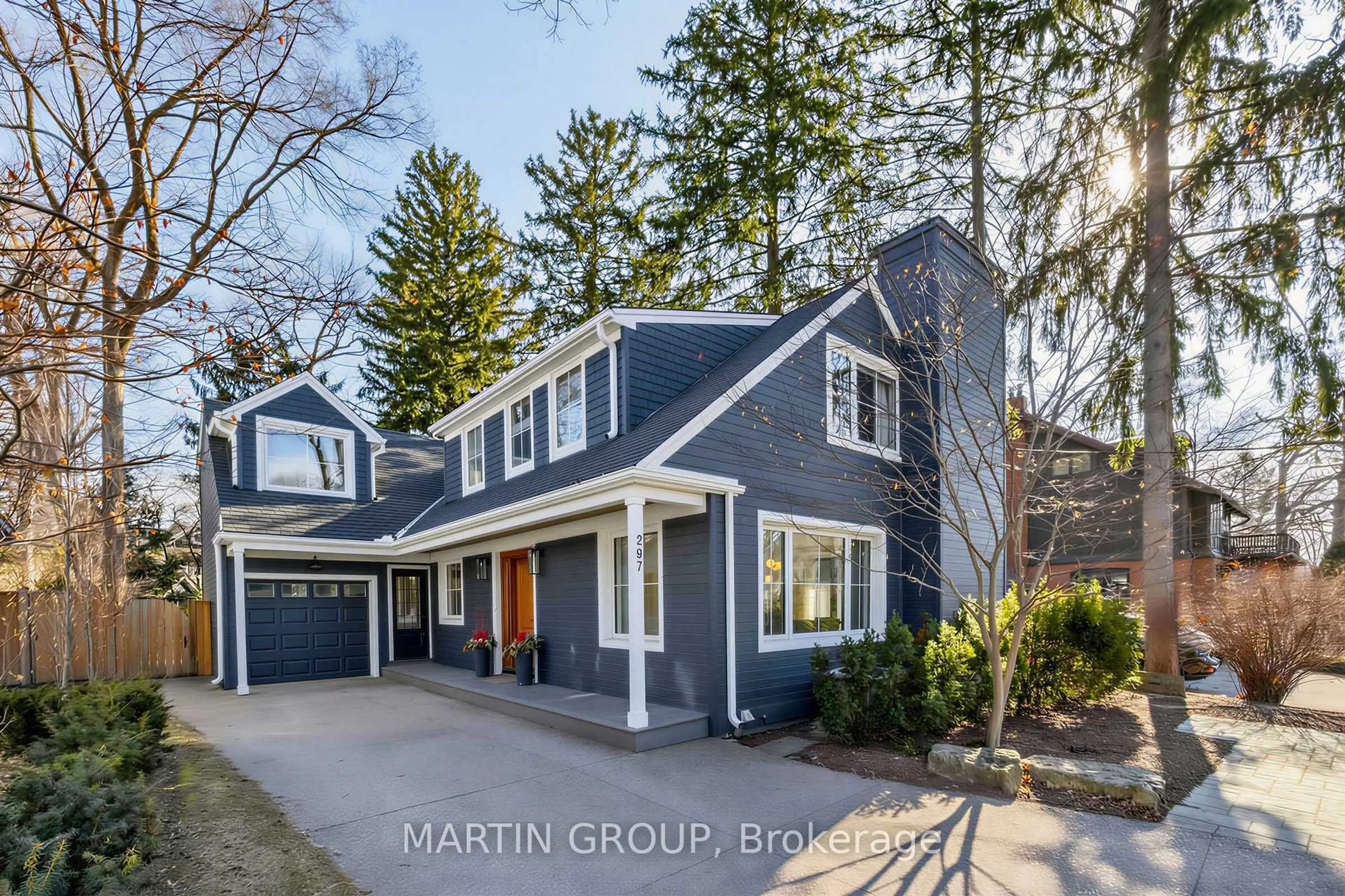 Home with brick exterior material, street for 297 Watson Ave, Oakville Ontario L6J 3V3