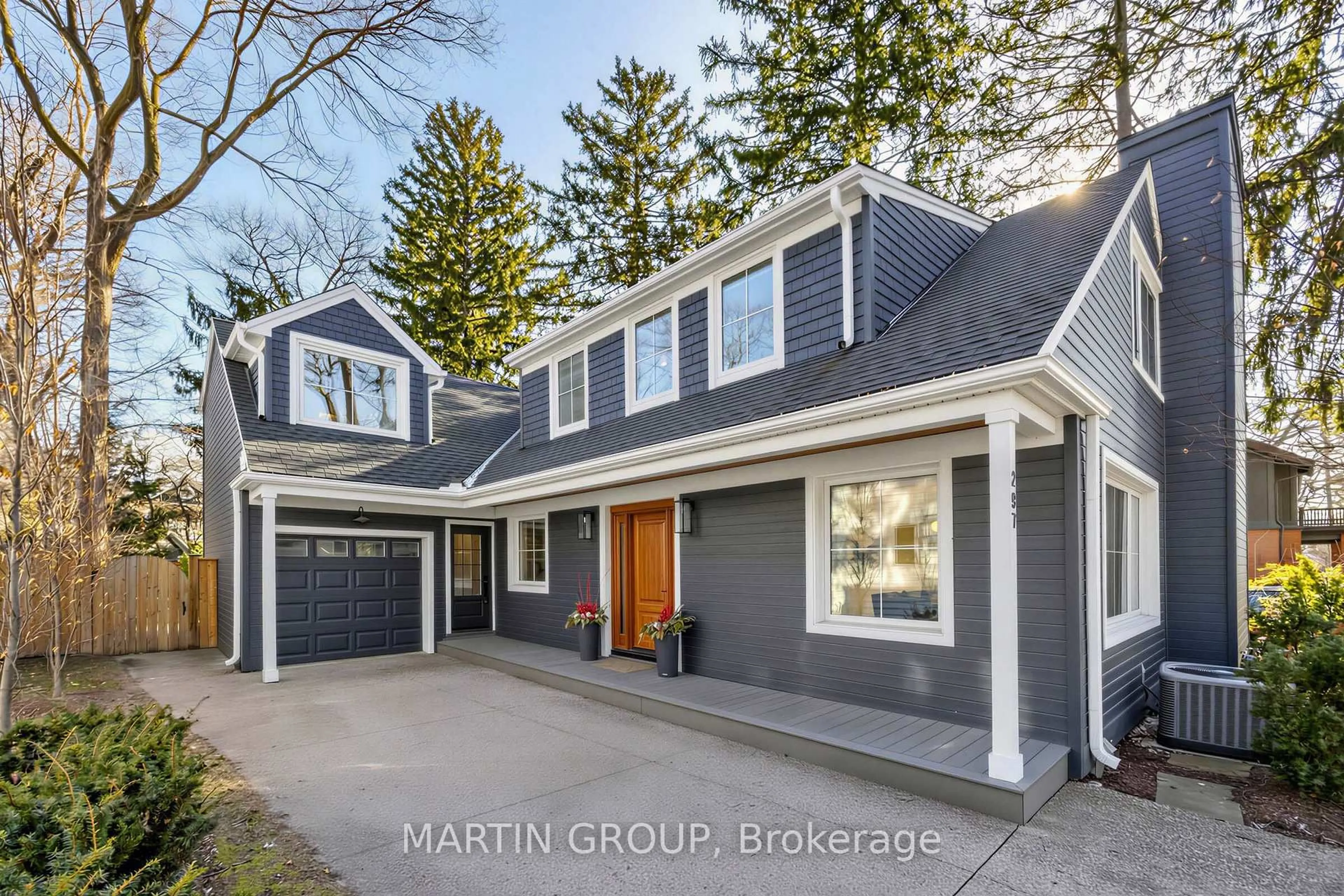 Home with brick exterior material, street for 297 Watson Ave, Oakville Ontario L6J 3V3