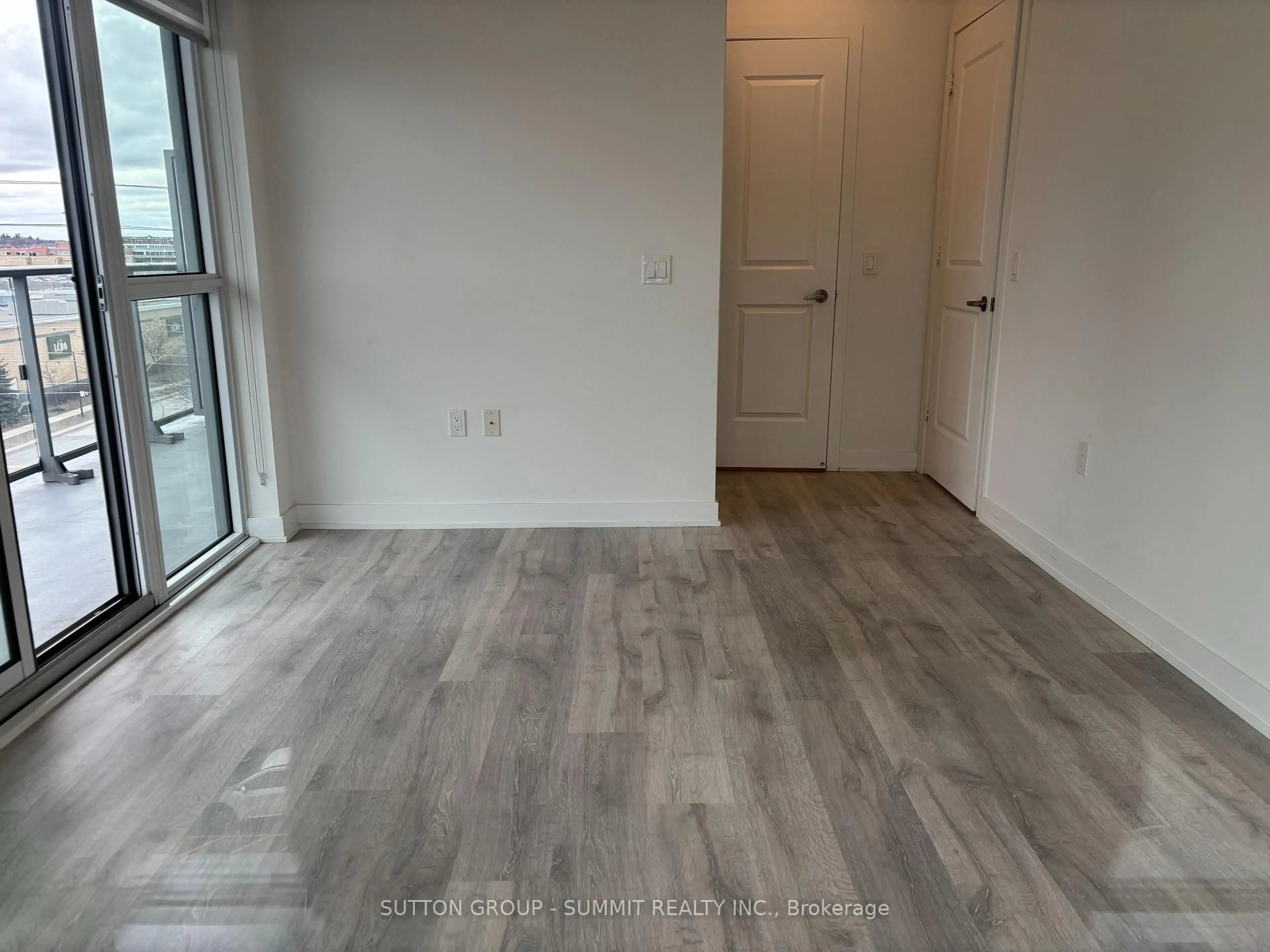A pic of a room for 4677 GLEN ERIN Dr #507, Mississauga Ontario L5M 2E3