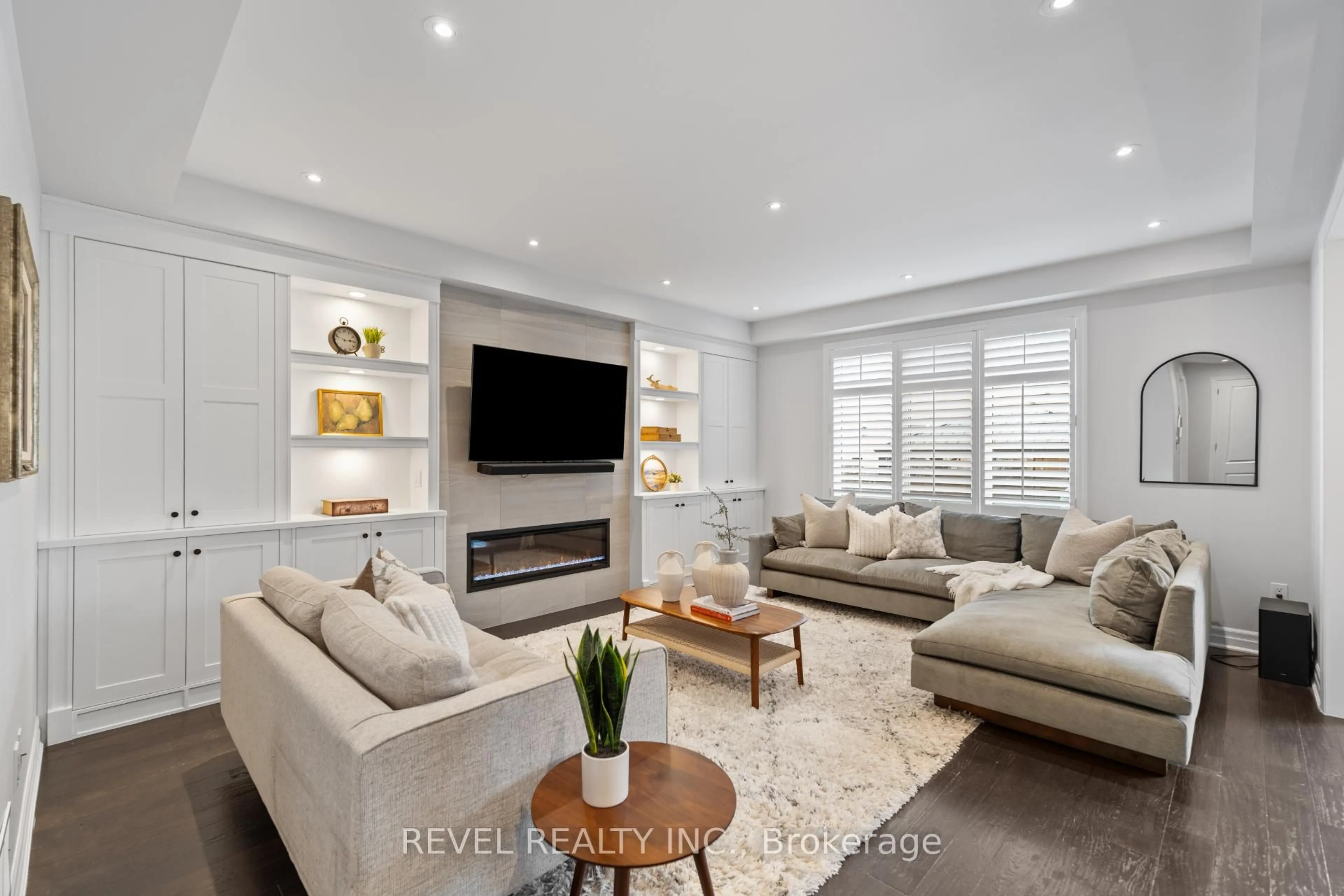 Living room with furniture, unknown for 1550 Tough Gate, Milton Ontario L9T 8Y7