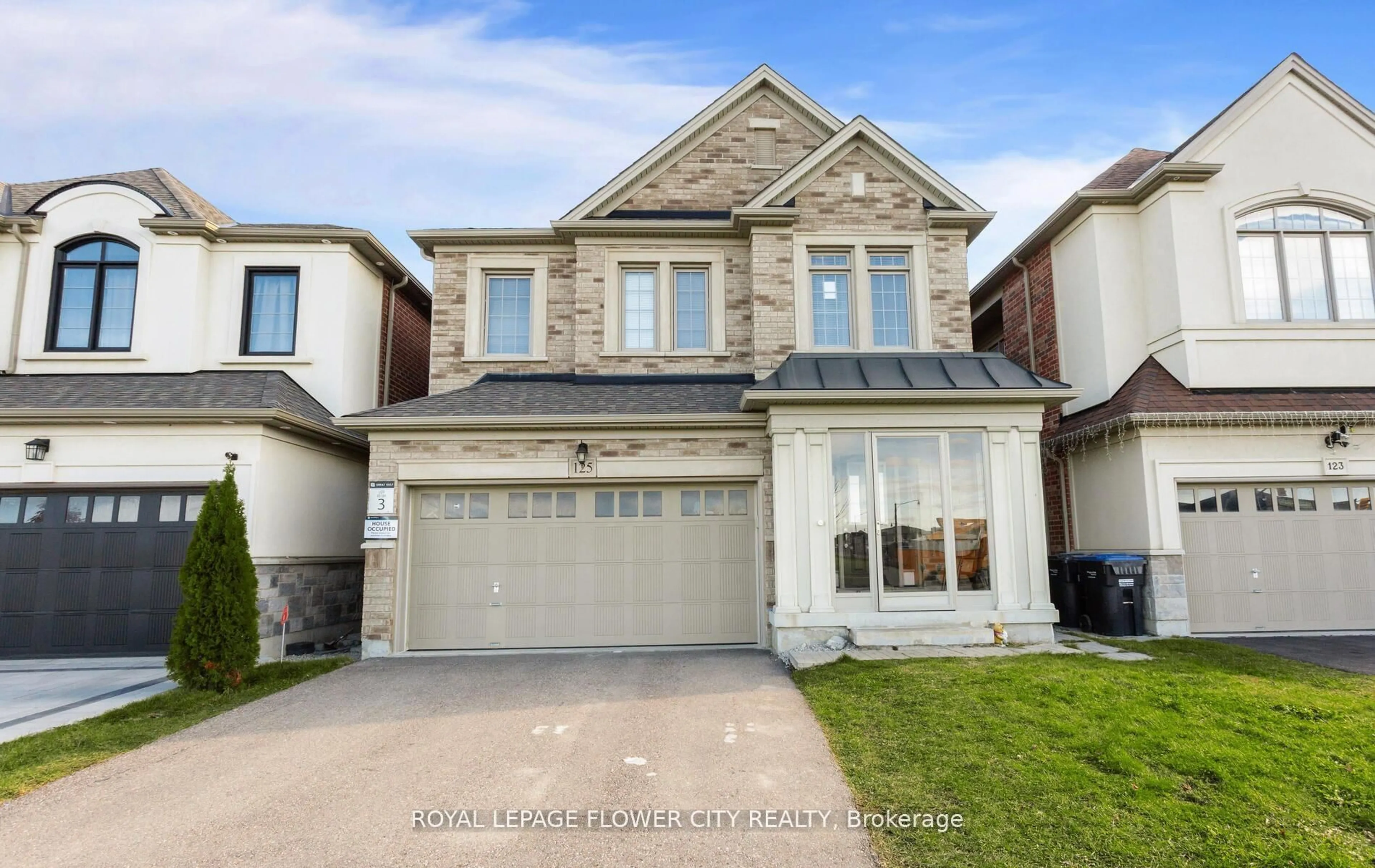 Home with brick exterior material, street for 125 Lionhead Golf Club Rd, Brampton Ontario L6Y 6C2